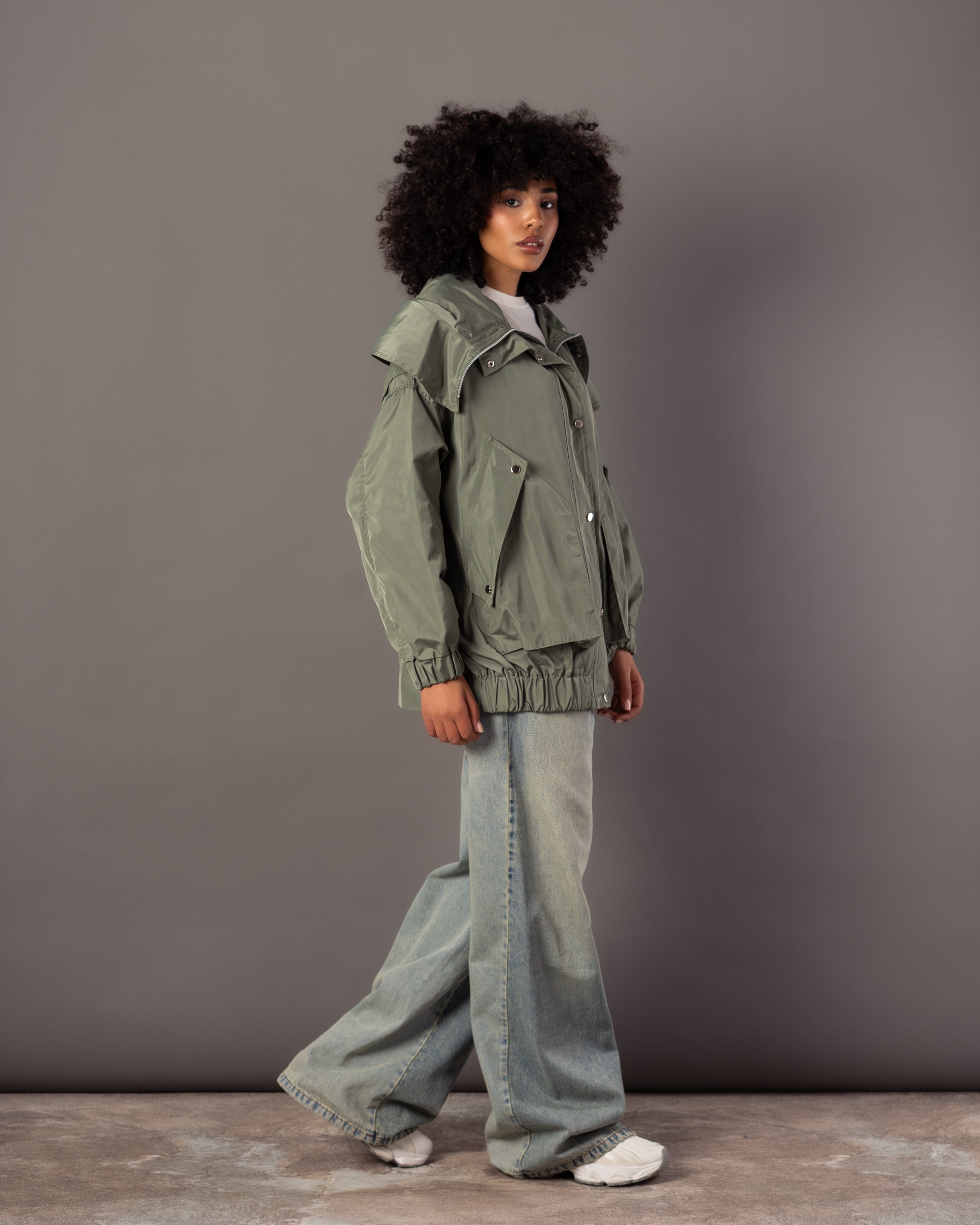 Plain Jacket With Belt – Hooded (Zipper & Capsule Buttons)