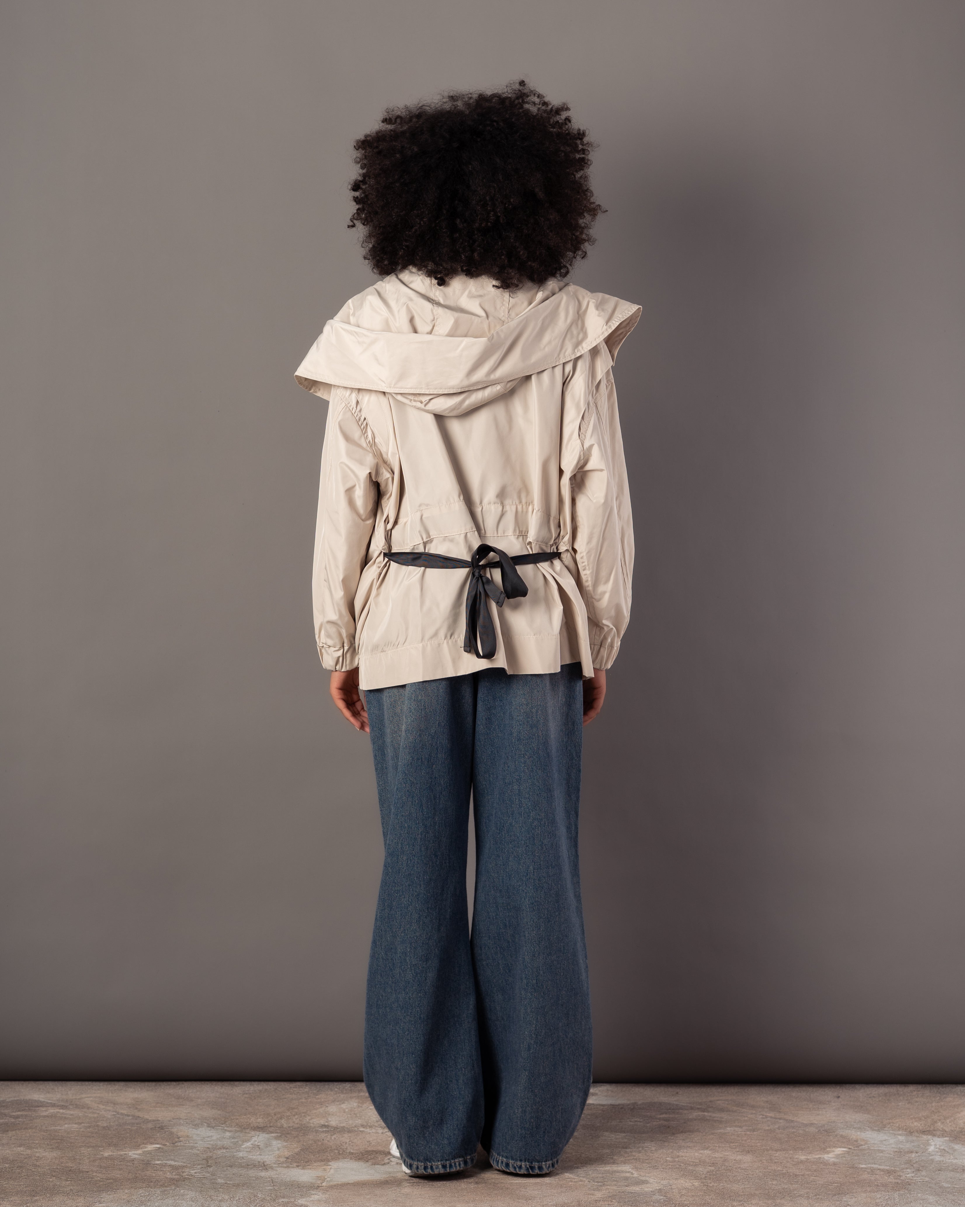 Plain Jacket With Belt – Hooded (Zipper & Capsule Buttons)