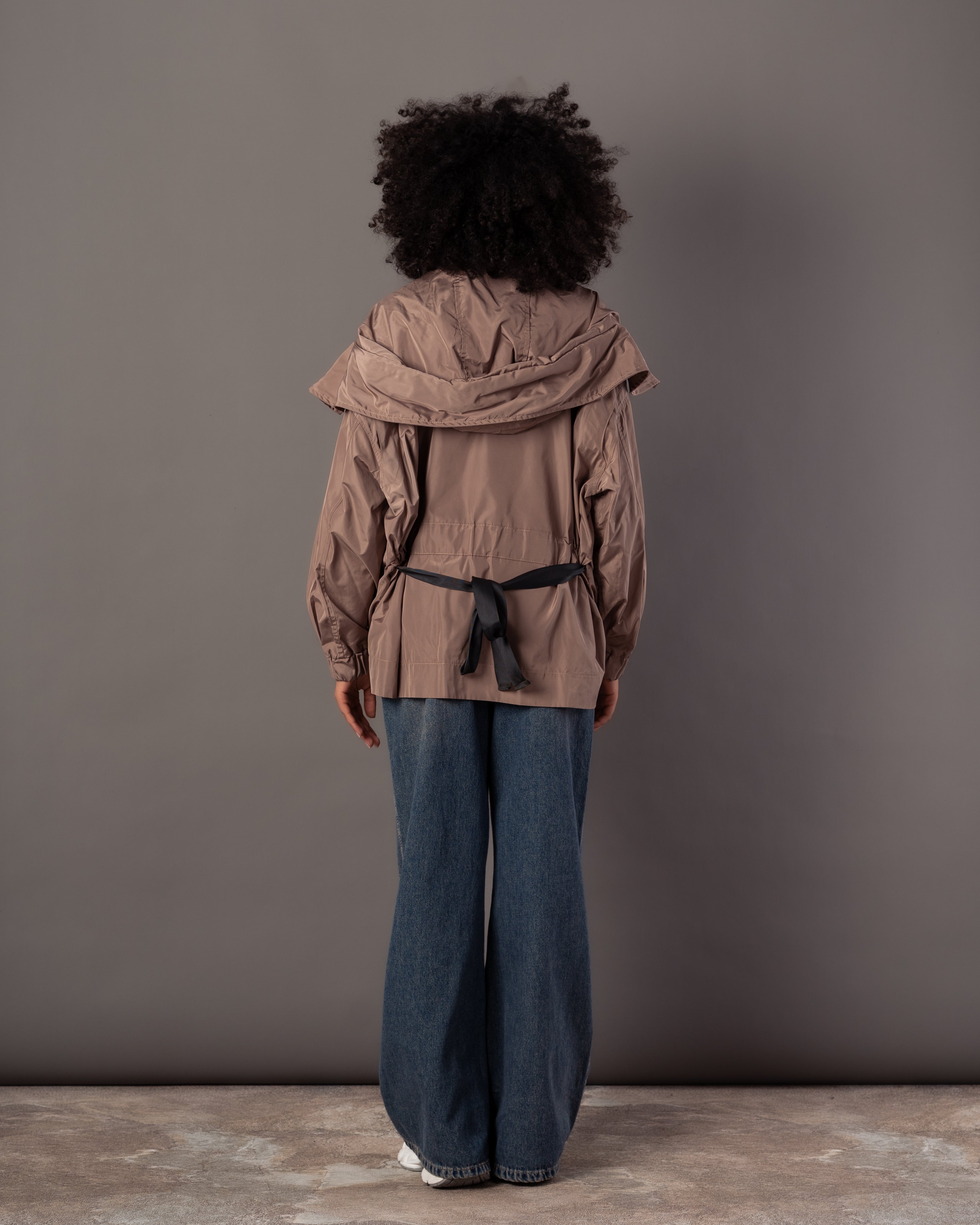 Plain Jacket With Belt – Hooded (Zipper & Capsule Buttons)