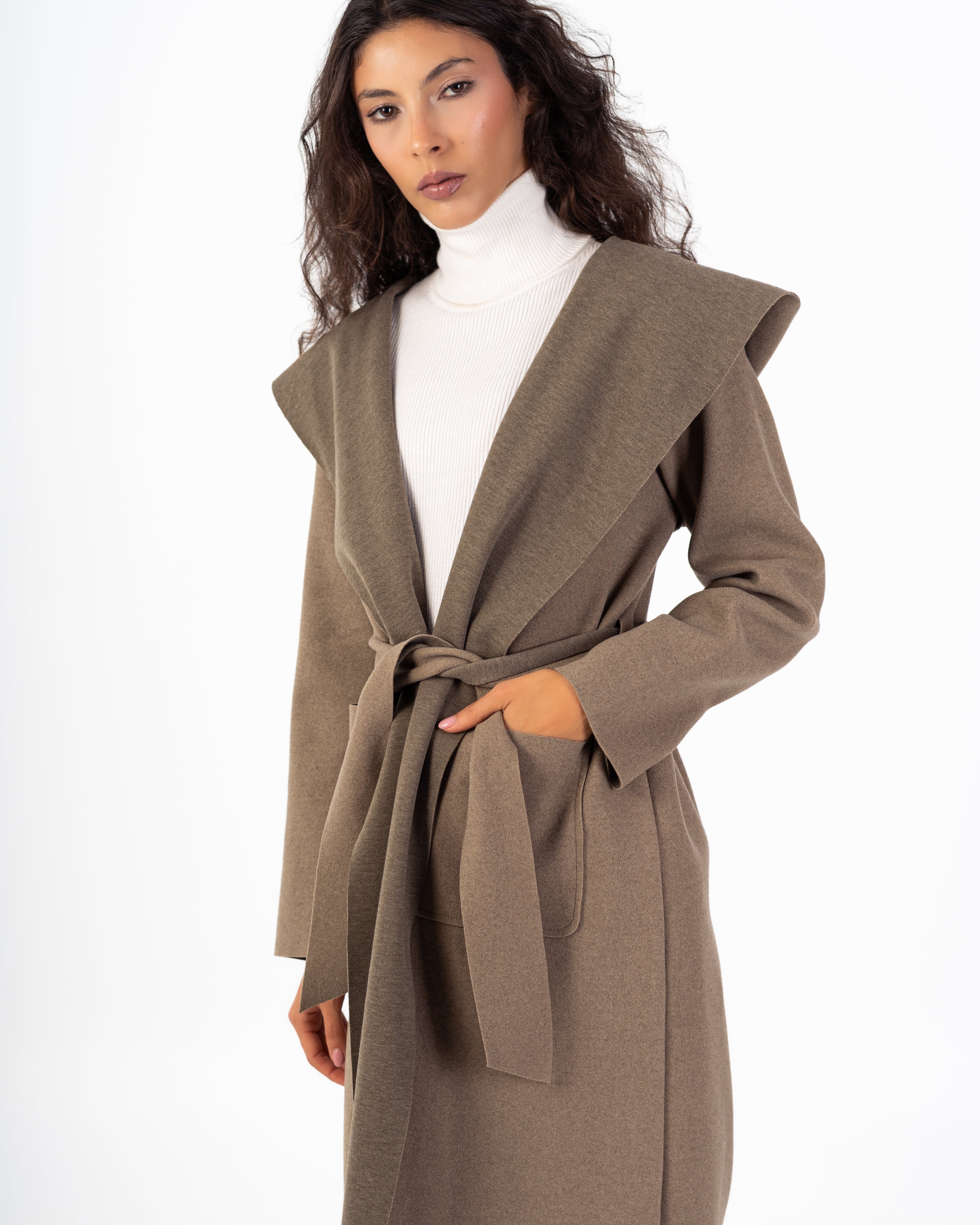 كارديجان صوف طويل (بغطاء رأس) مع حزام سادة