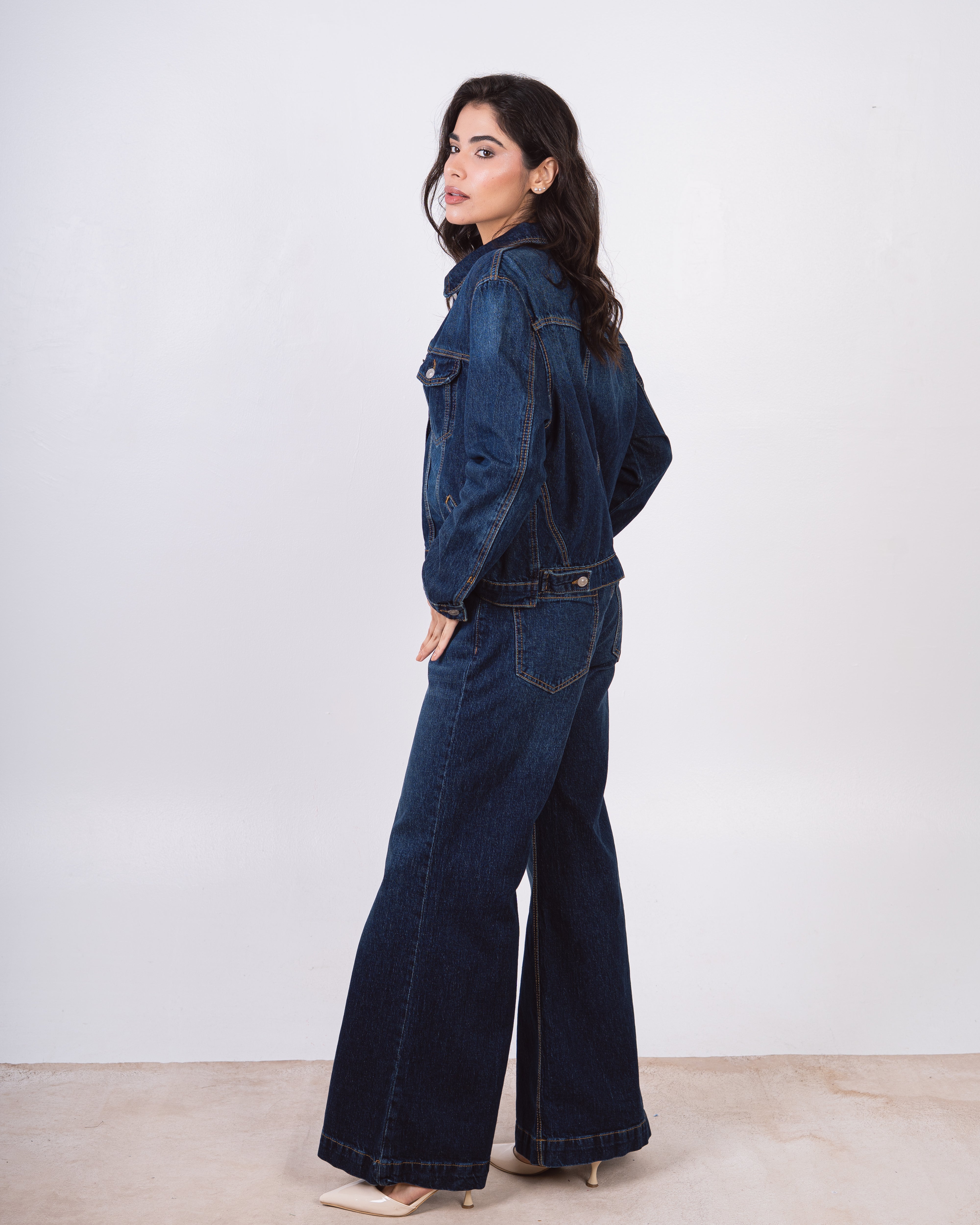 Short Jacket – Chest Pocket (Capsule Buttons)
