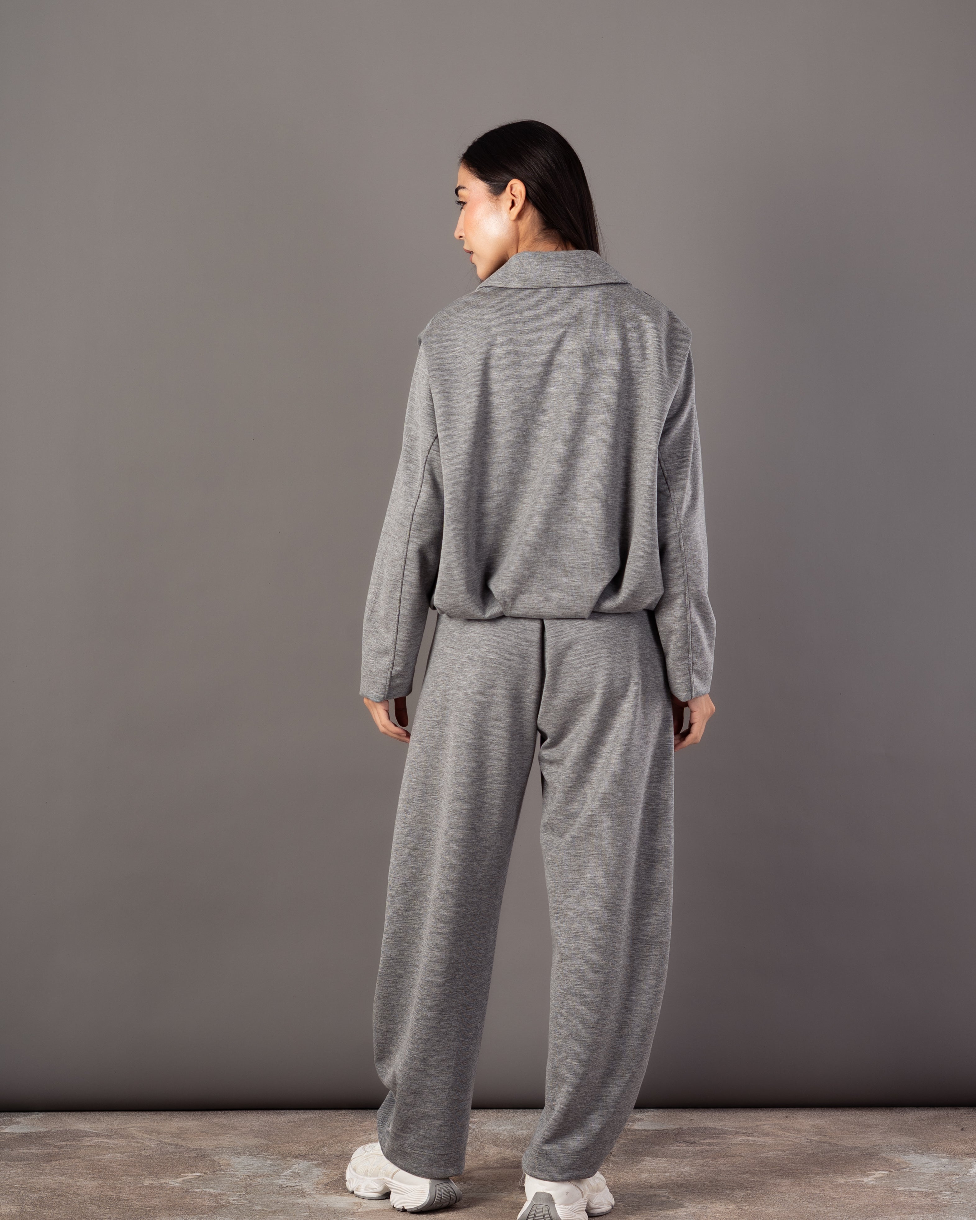 Zipper Sweatshirt – Plain (Collar)