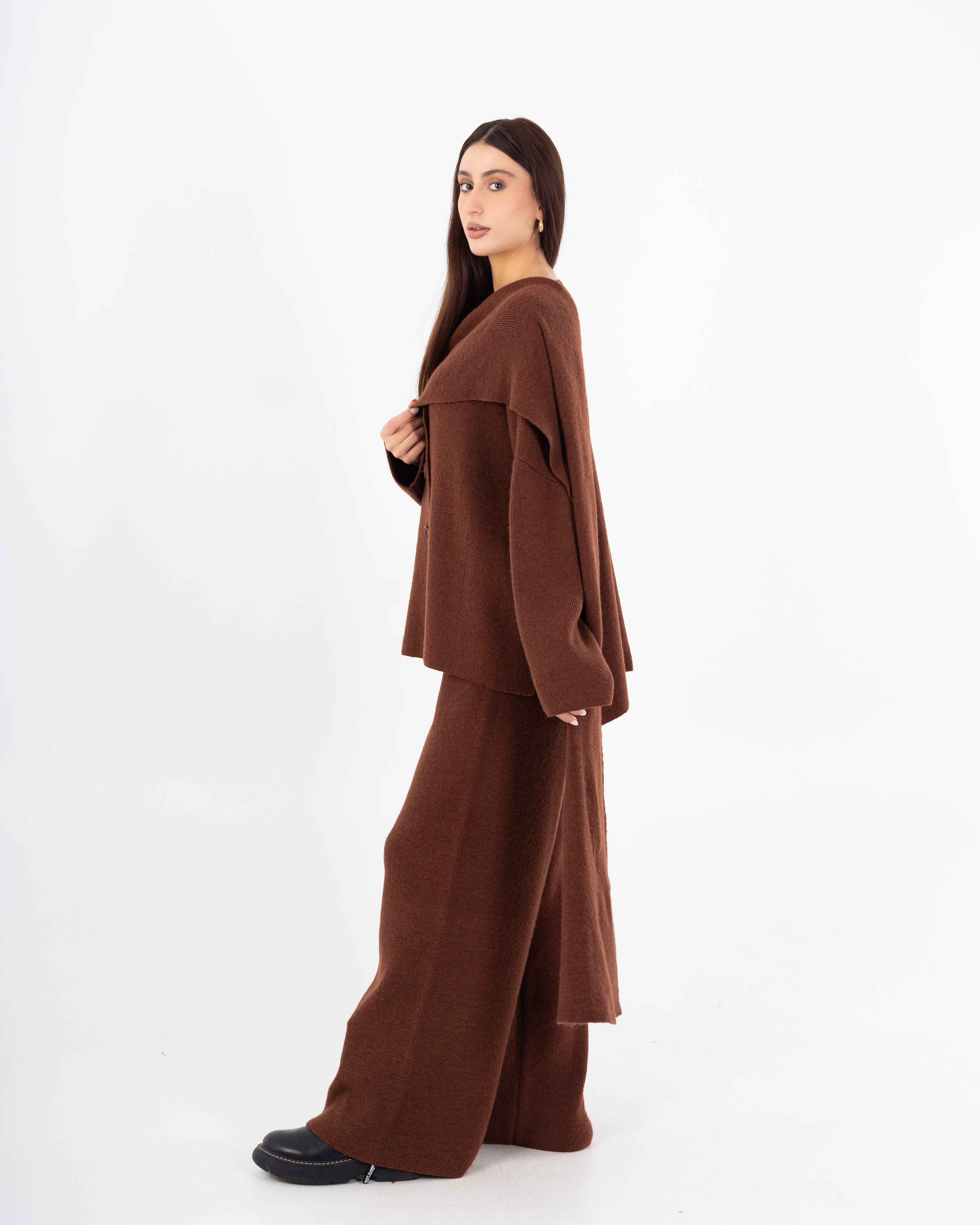 بدلة تريكو – مع وشاح