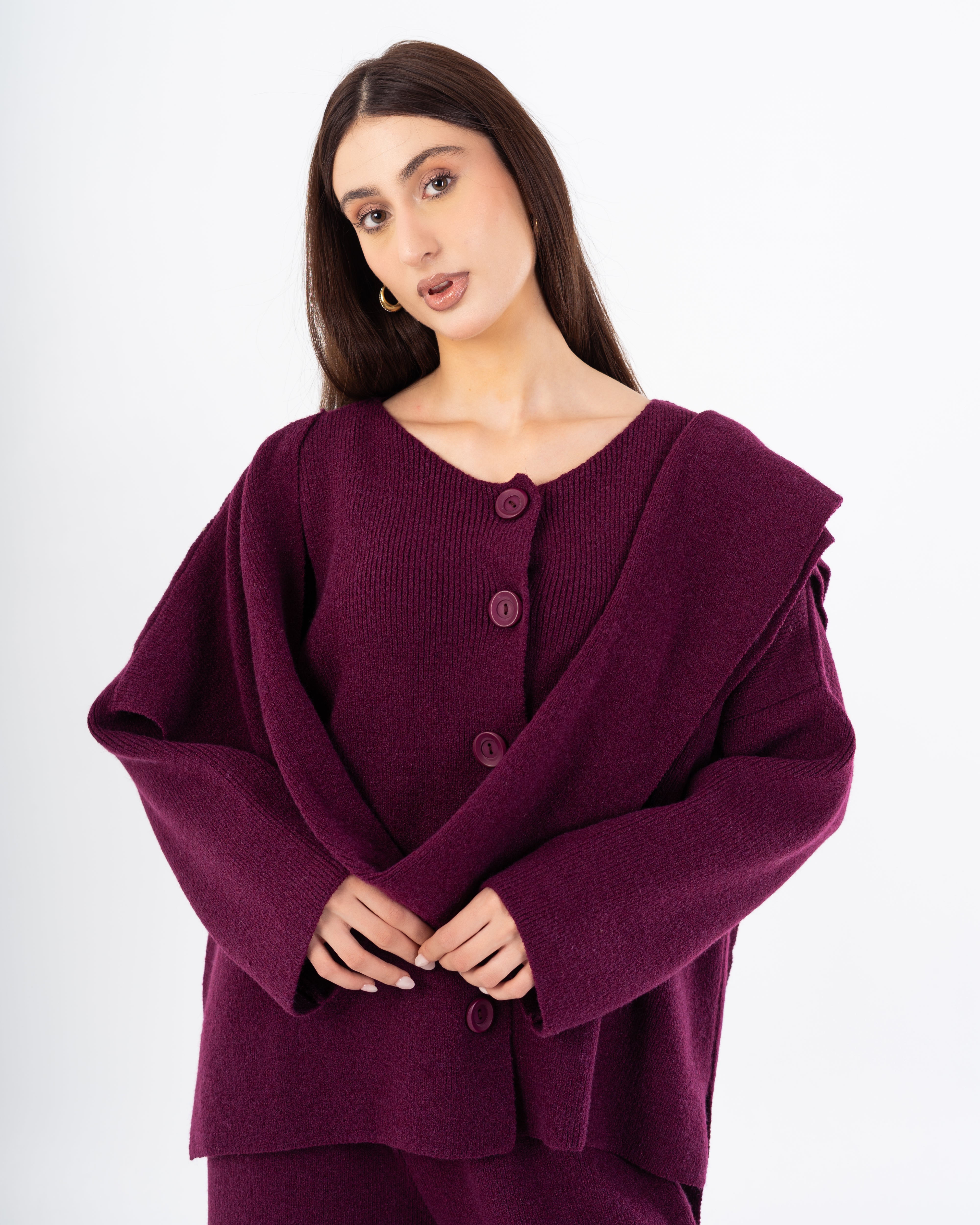 بدلة تريكو – مع وشاح