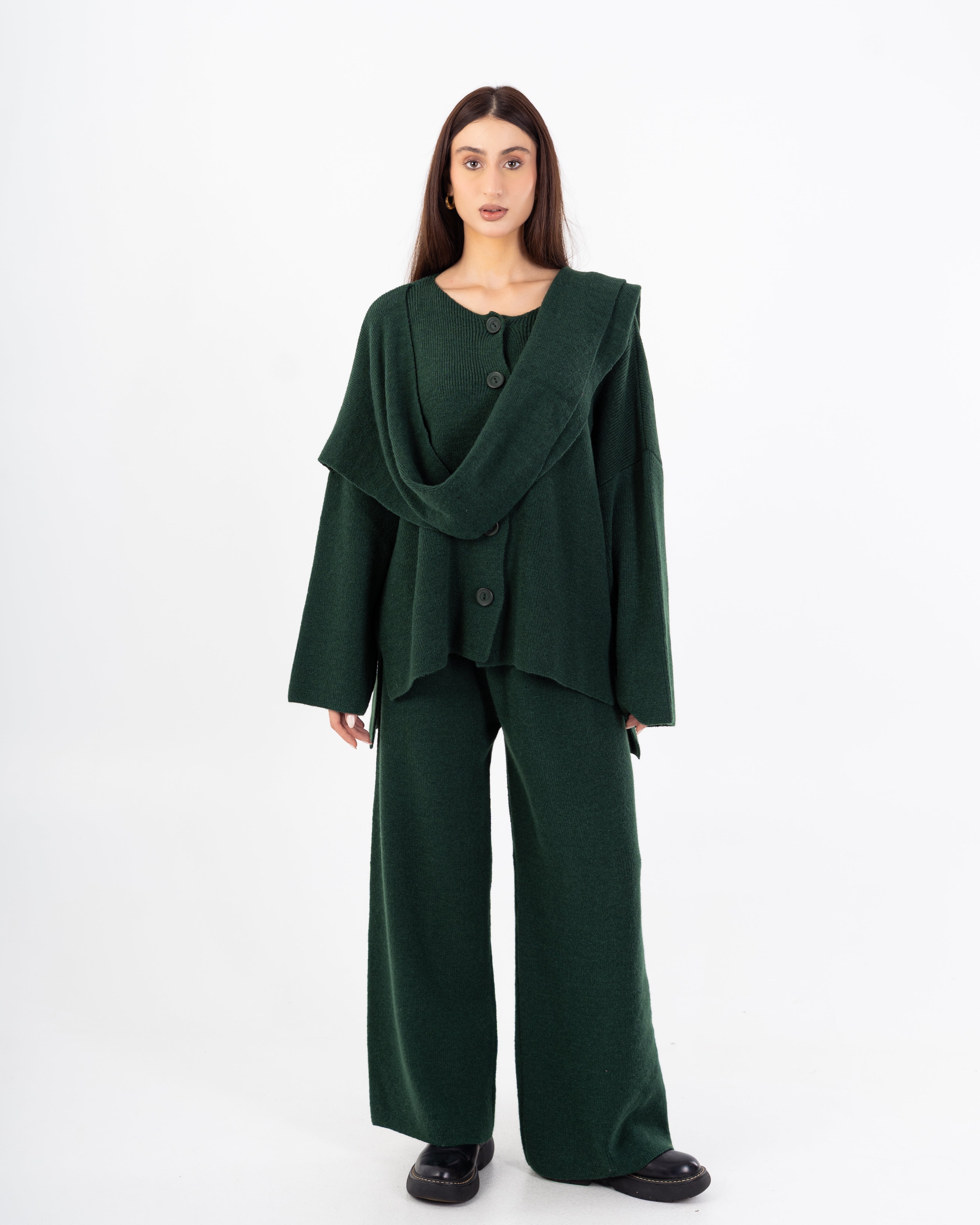 بدلة تريكو – مع وشاح