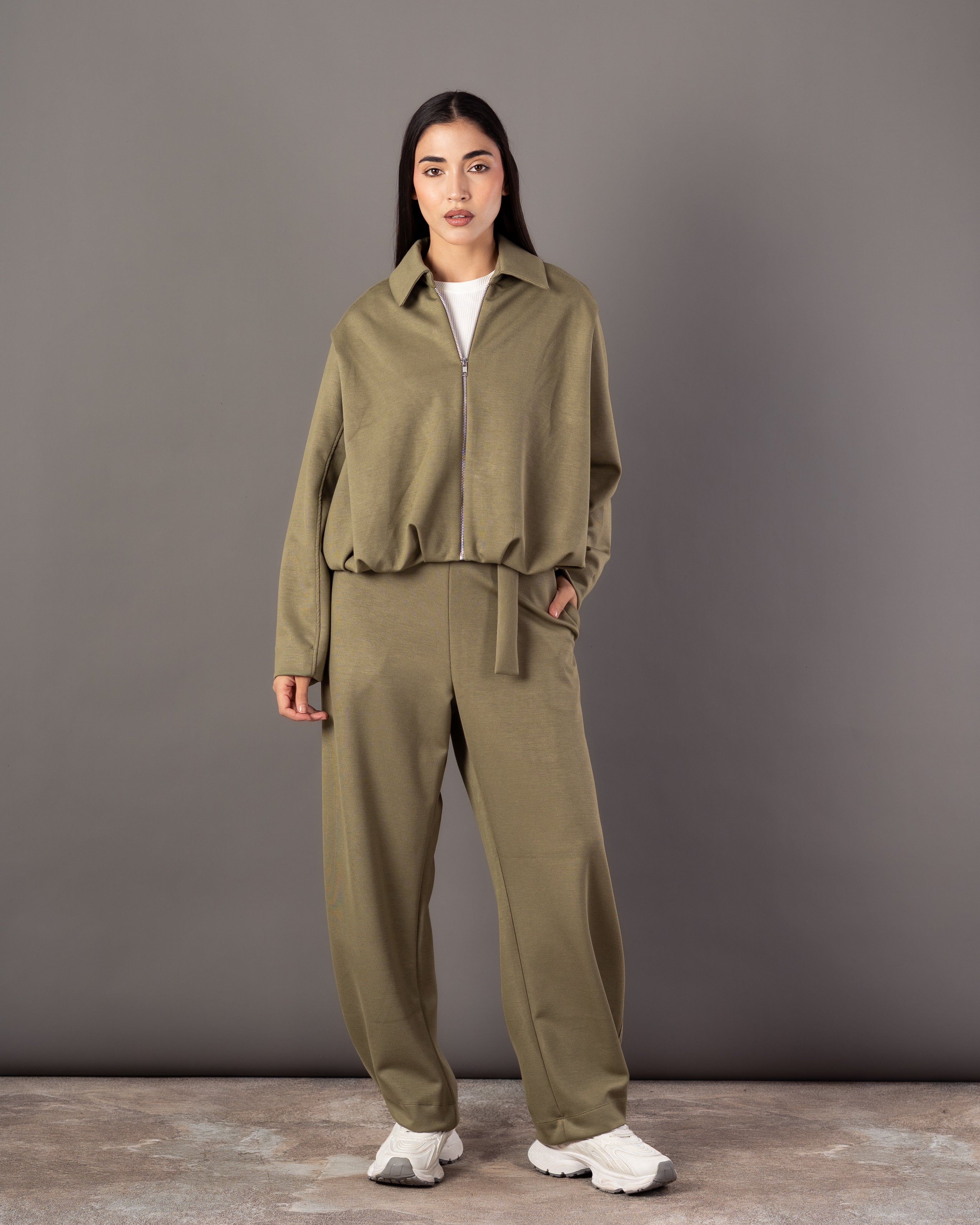 Zipper Sweatshirt – Plain (Collar)