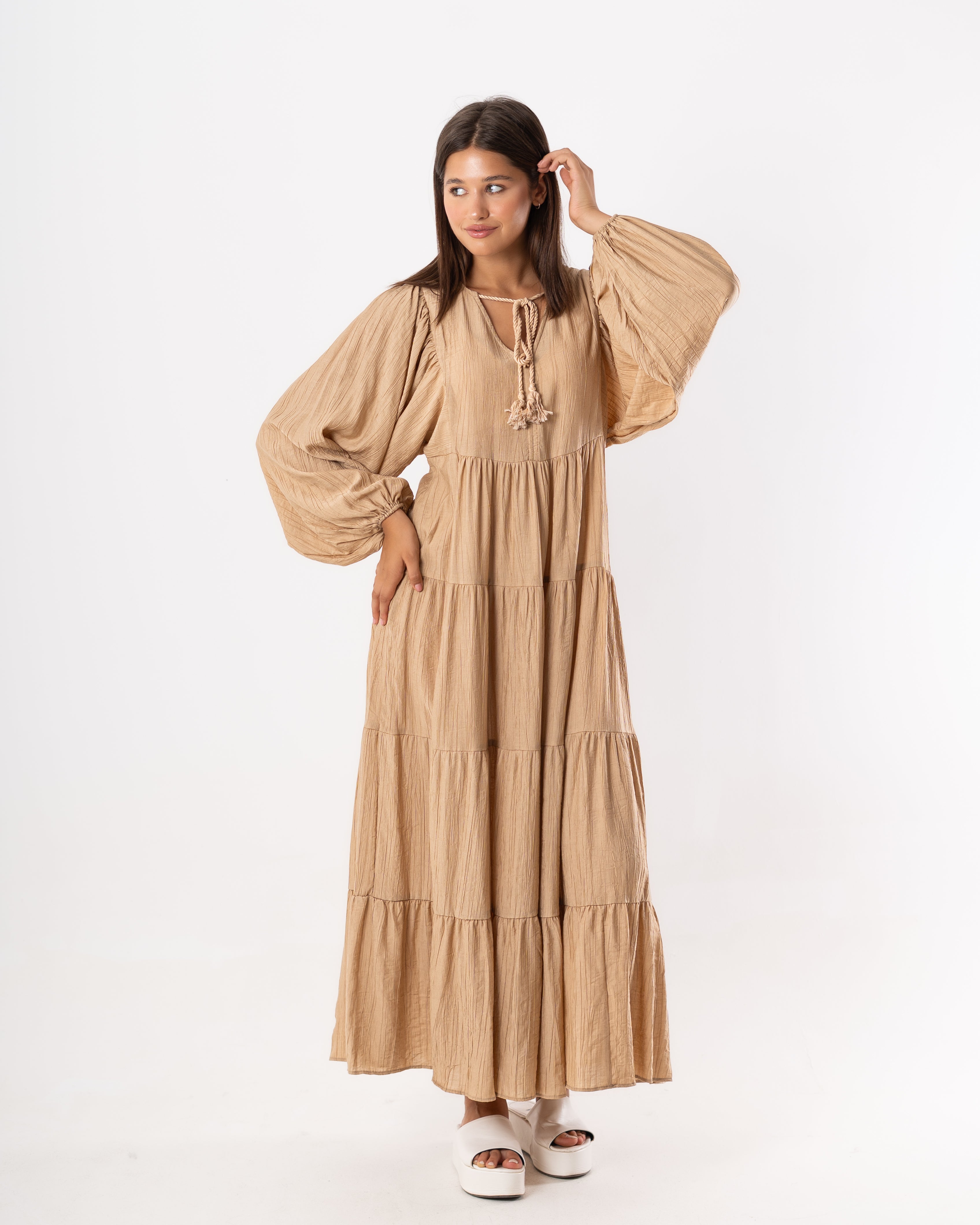 فستان طويل سادة – (رقبة مربوطة)