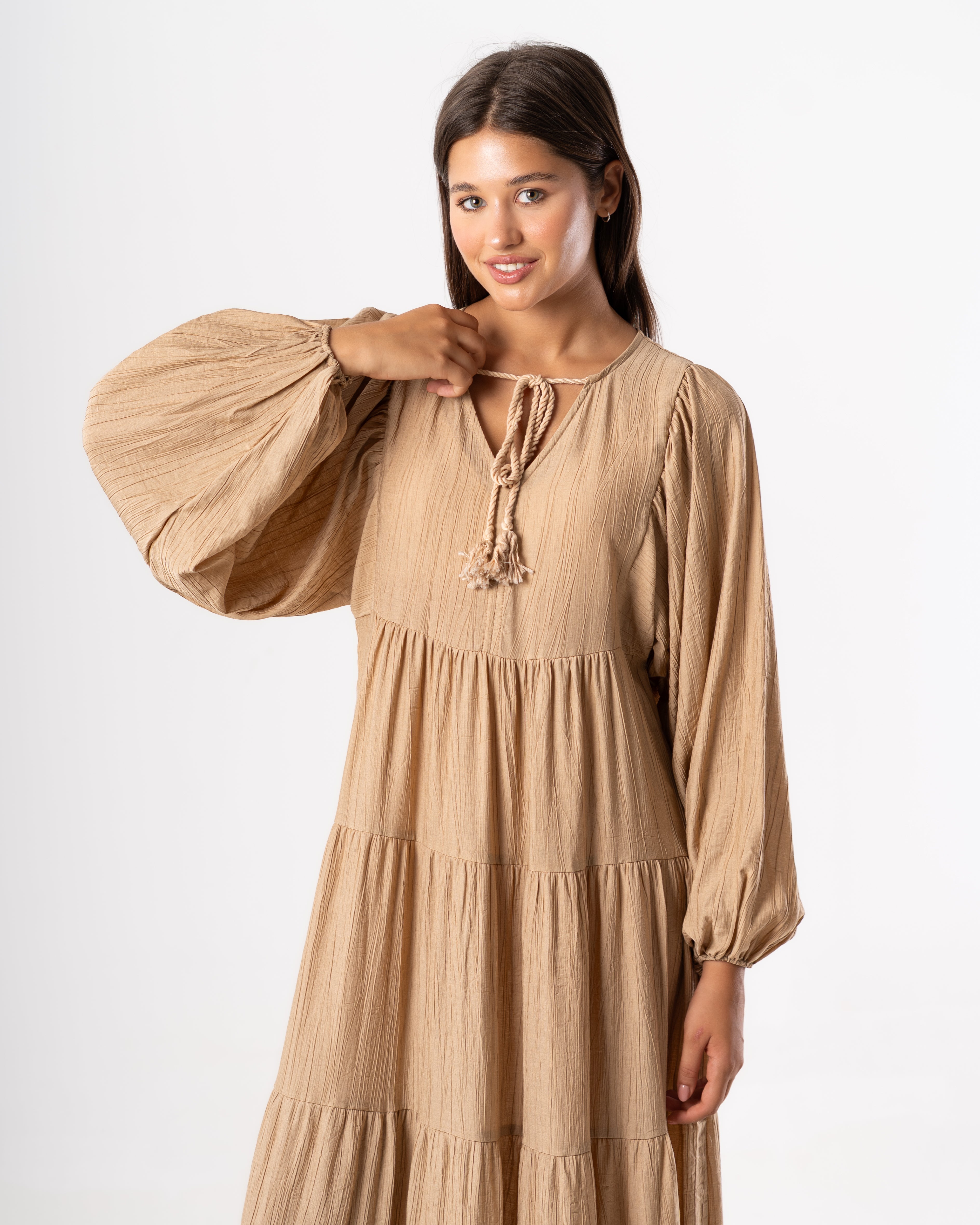فستان طويل سادة – (رقبة مربوطة)