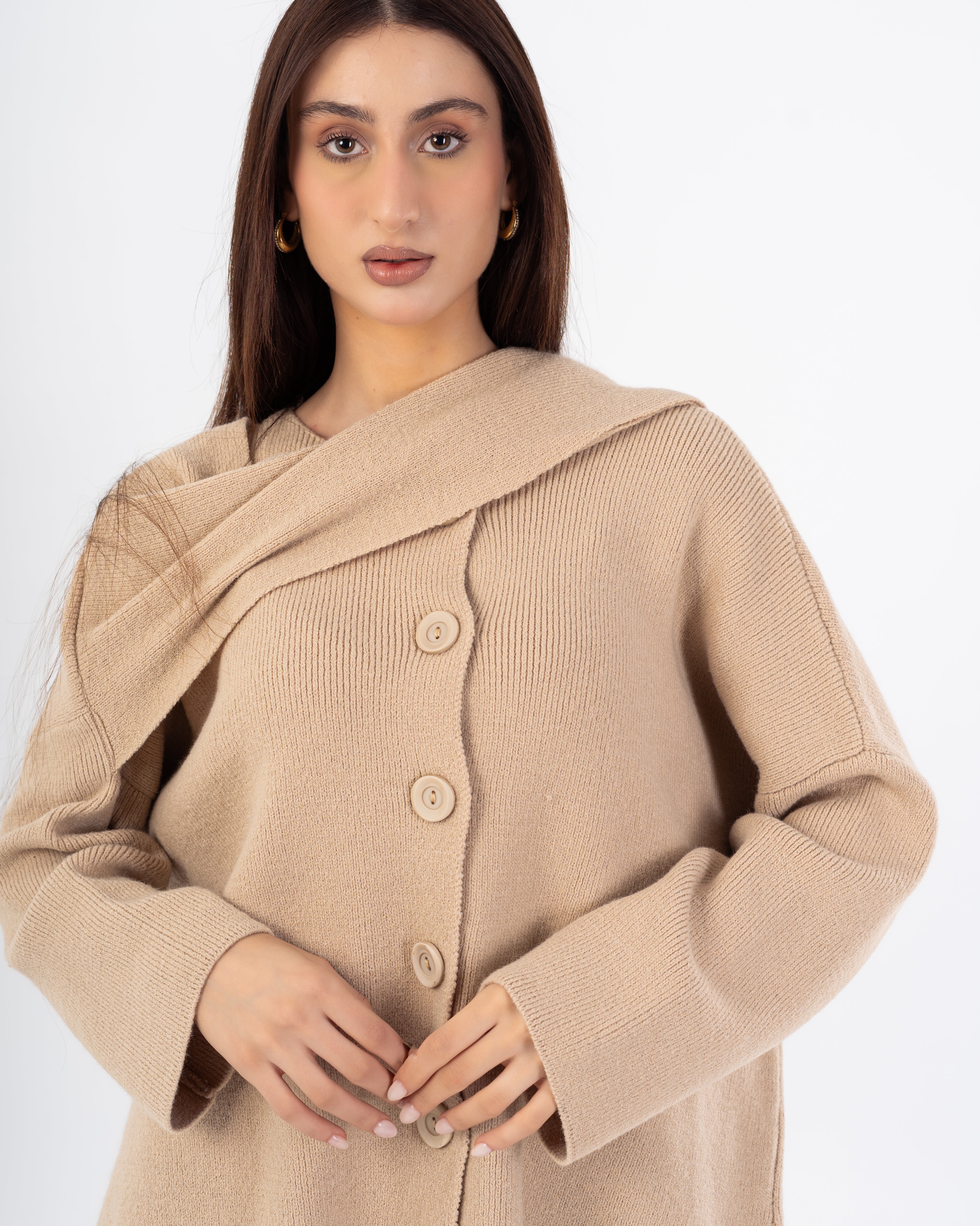 بدلة تريكو – مع وشاح