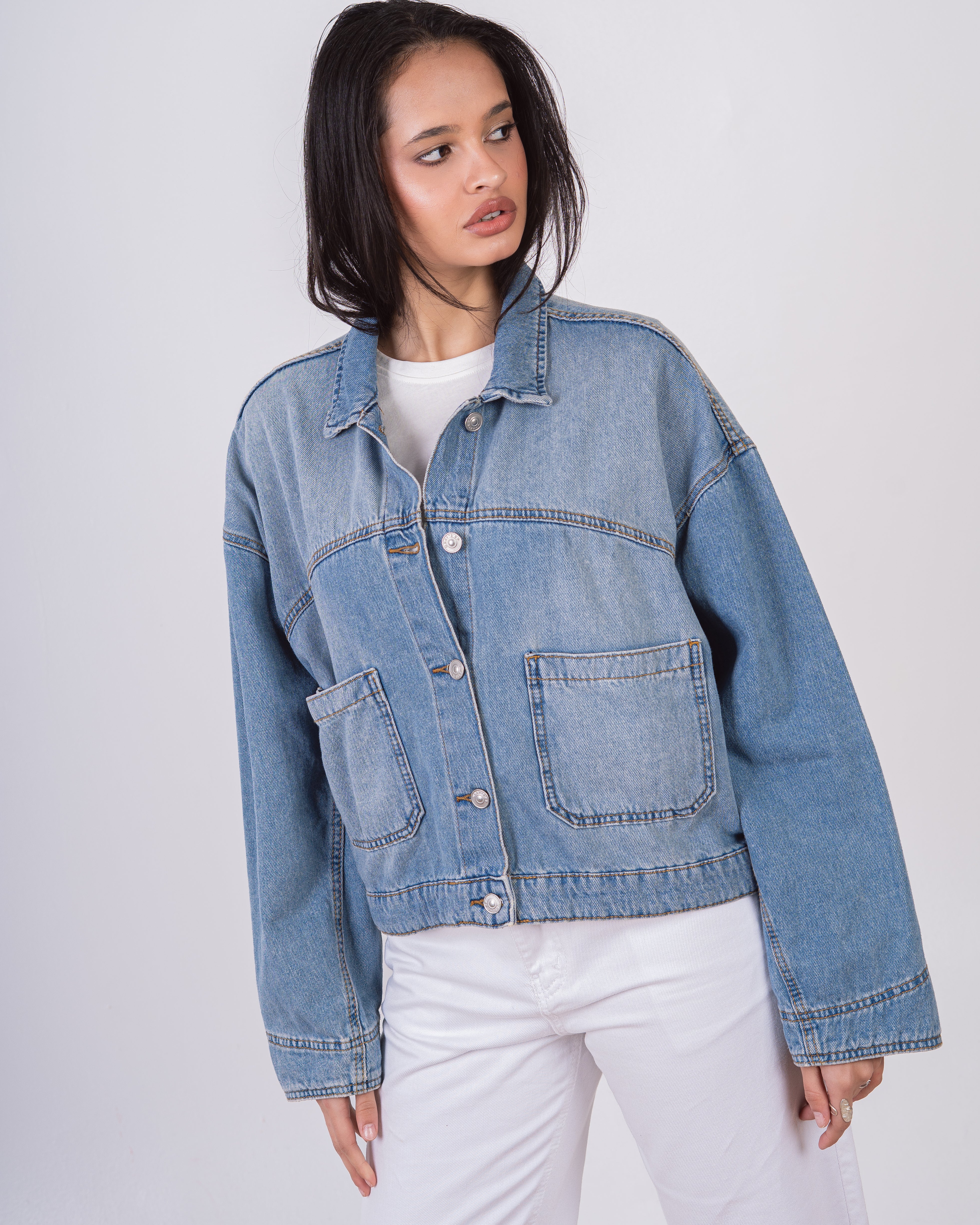 Short Denim Jacket – (2 Square Pockets)