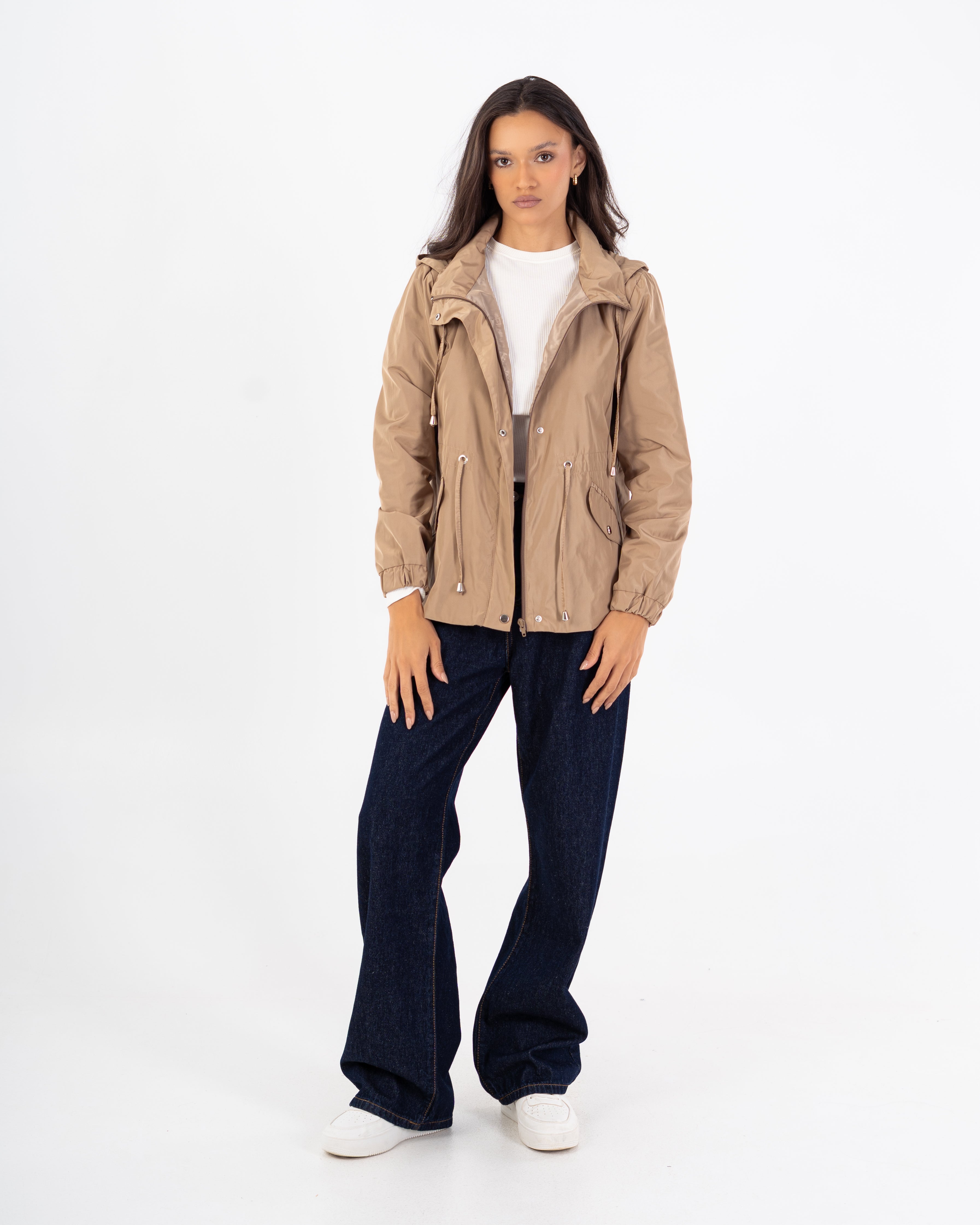 سترة مقاومة للماء – بغطاء رأس (حزام خصر مرن)