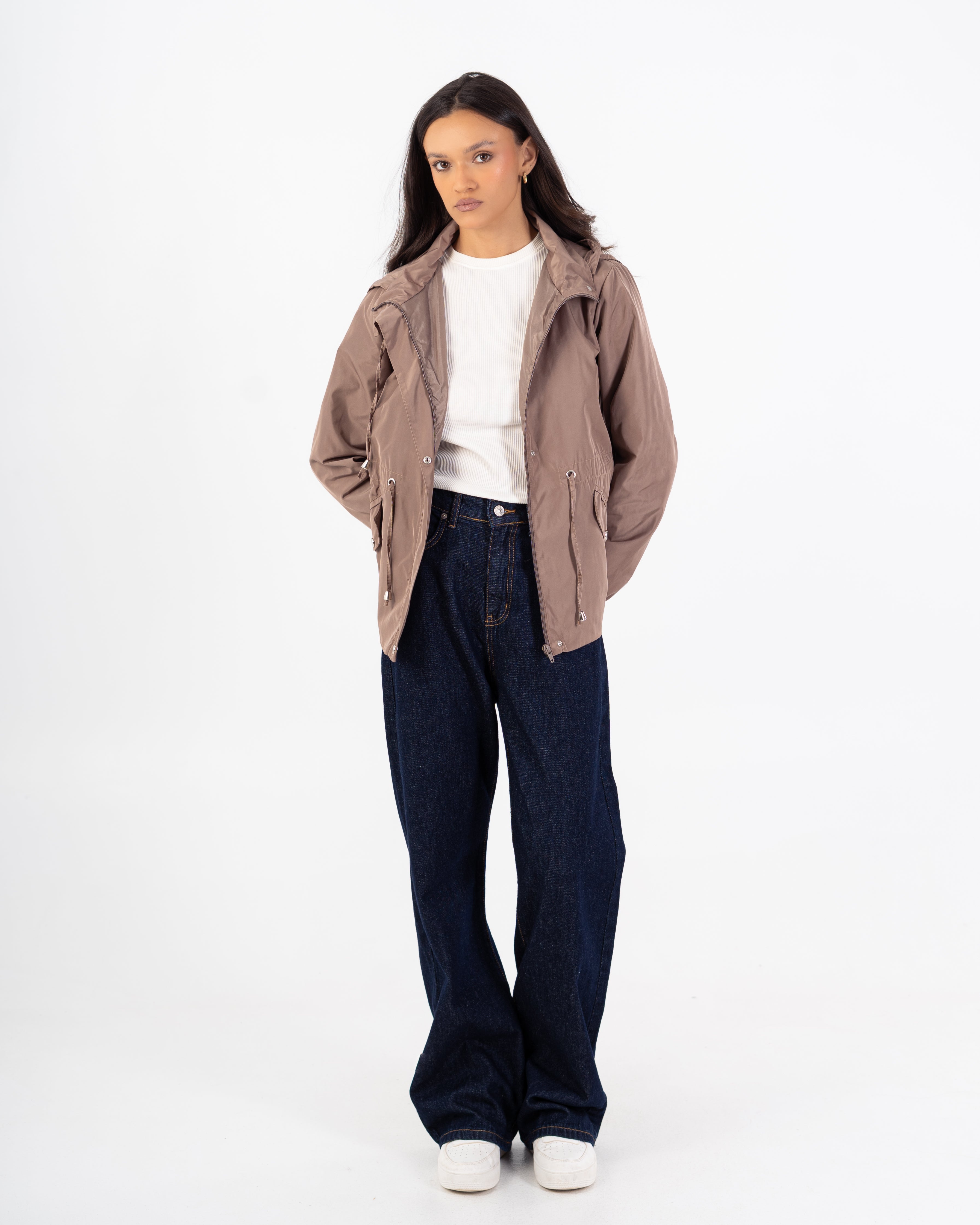 سترة مقاومة للماء – بغطاء رأس (حزام خصر مرن)