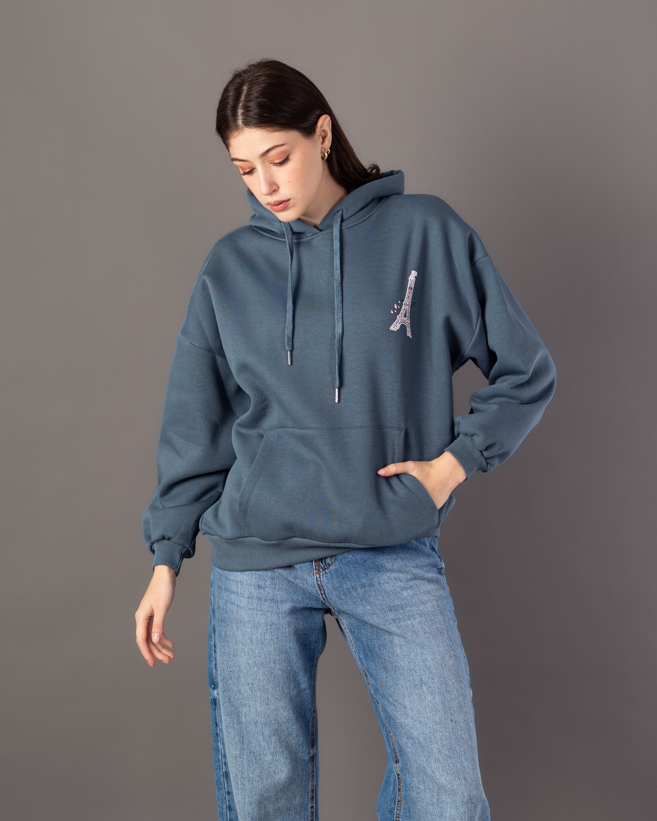 Sweatshirt – Graphic Print (Eiffel Tower)