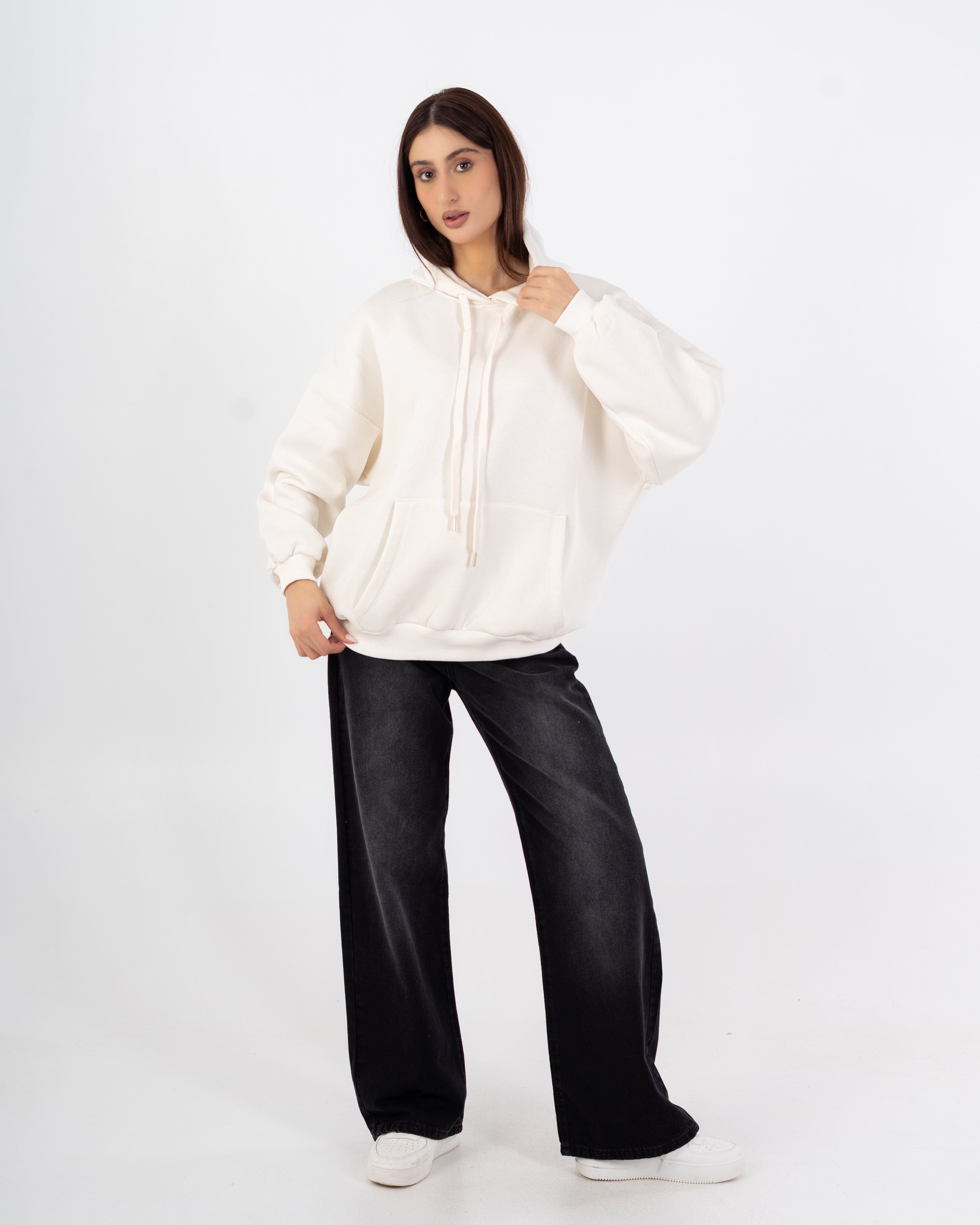 سويت شيرت – طباعة جرافيكية على الظهر