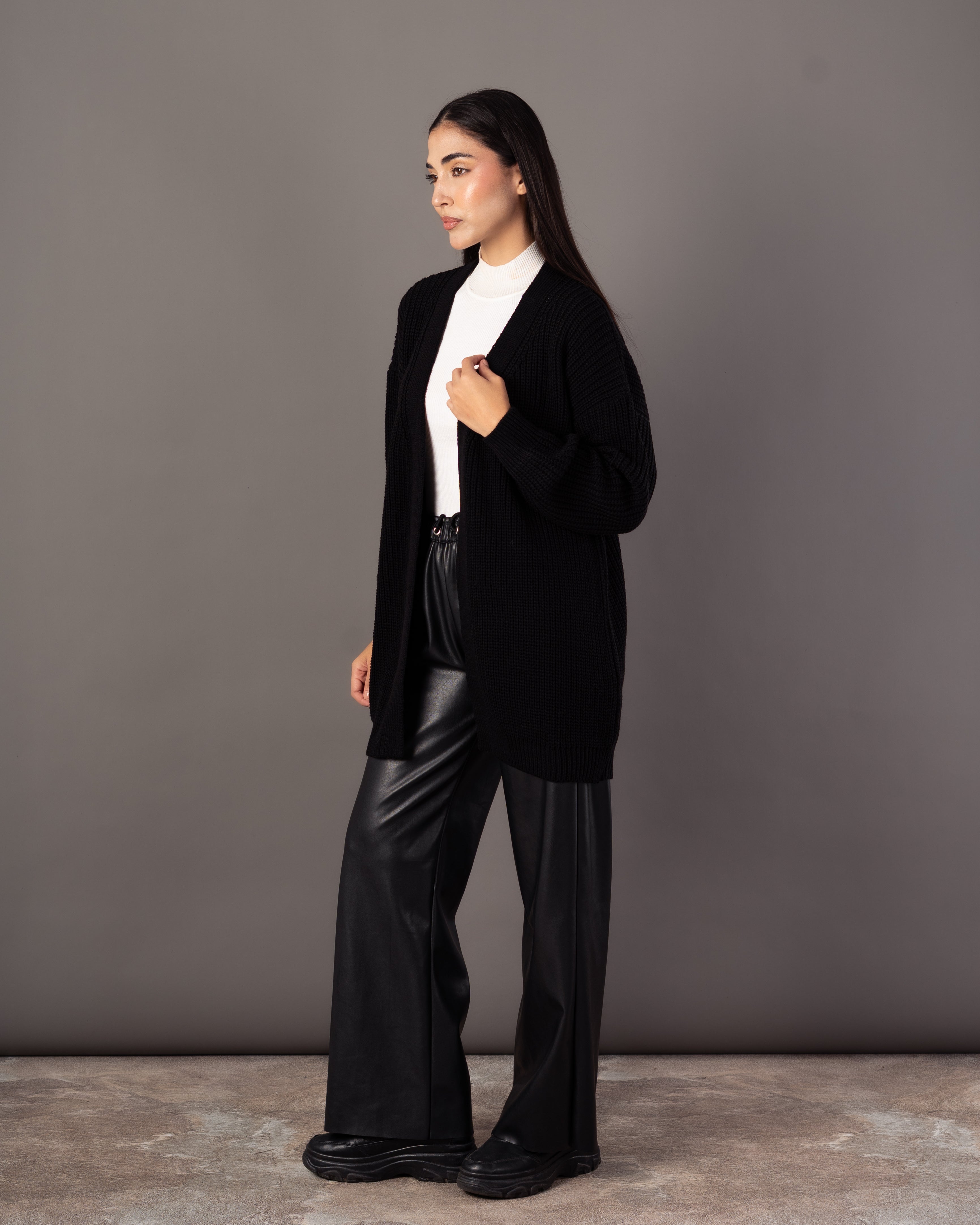 Plain Knitwear Cardigan – Open