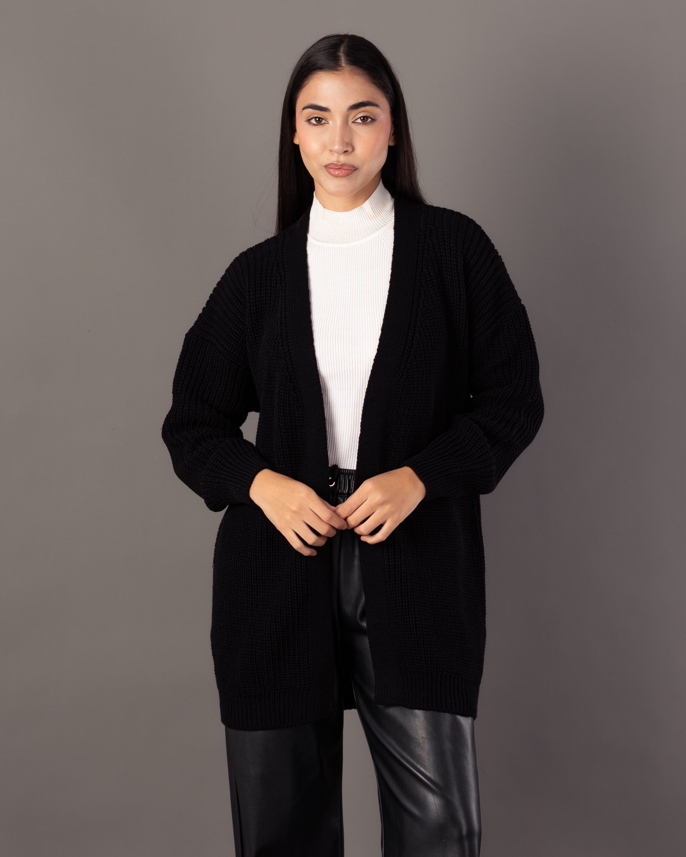 Plain Knitwear Cardigan – Open