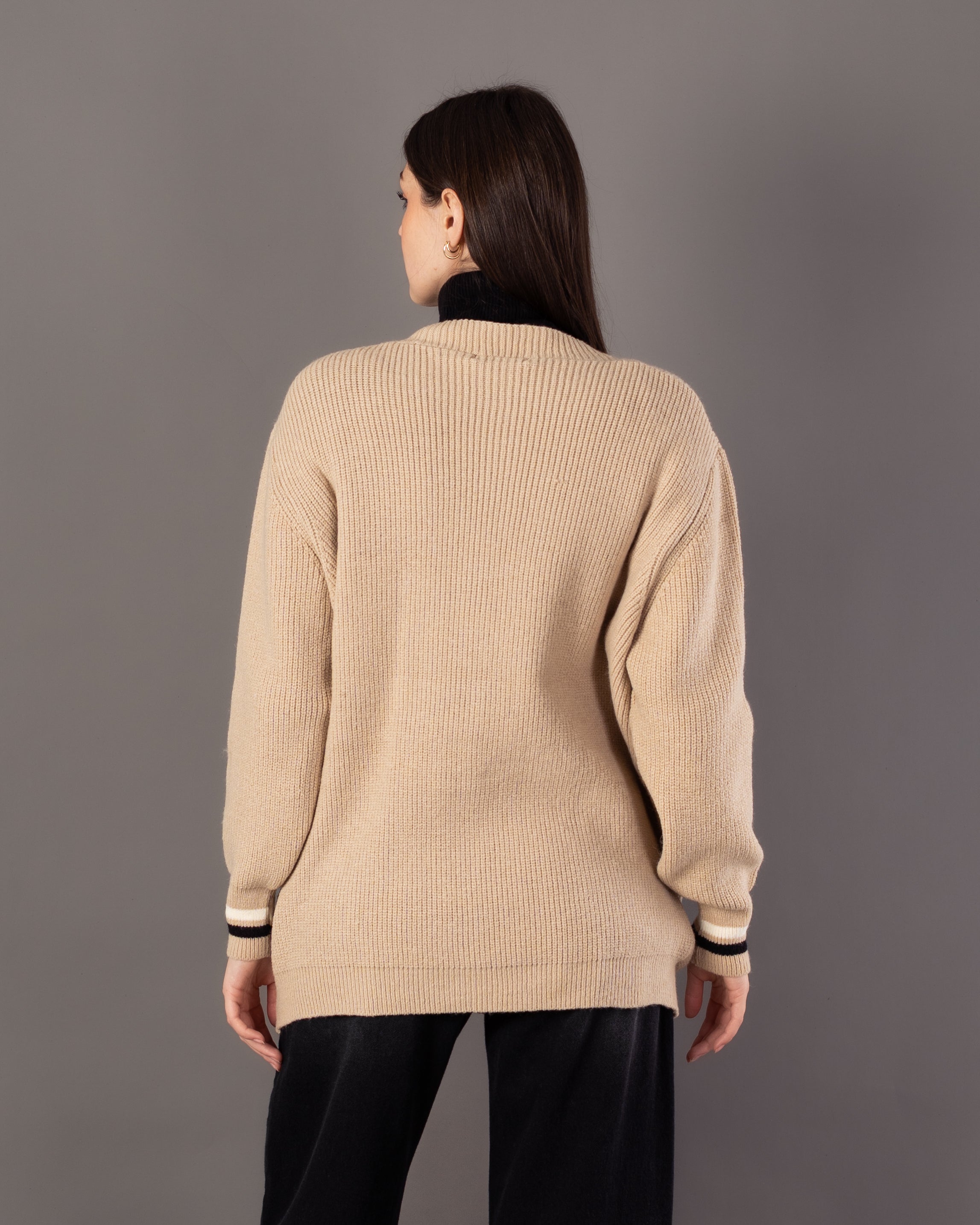 Knitwear Cardigan – Colored Buttons