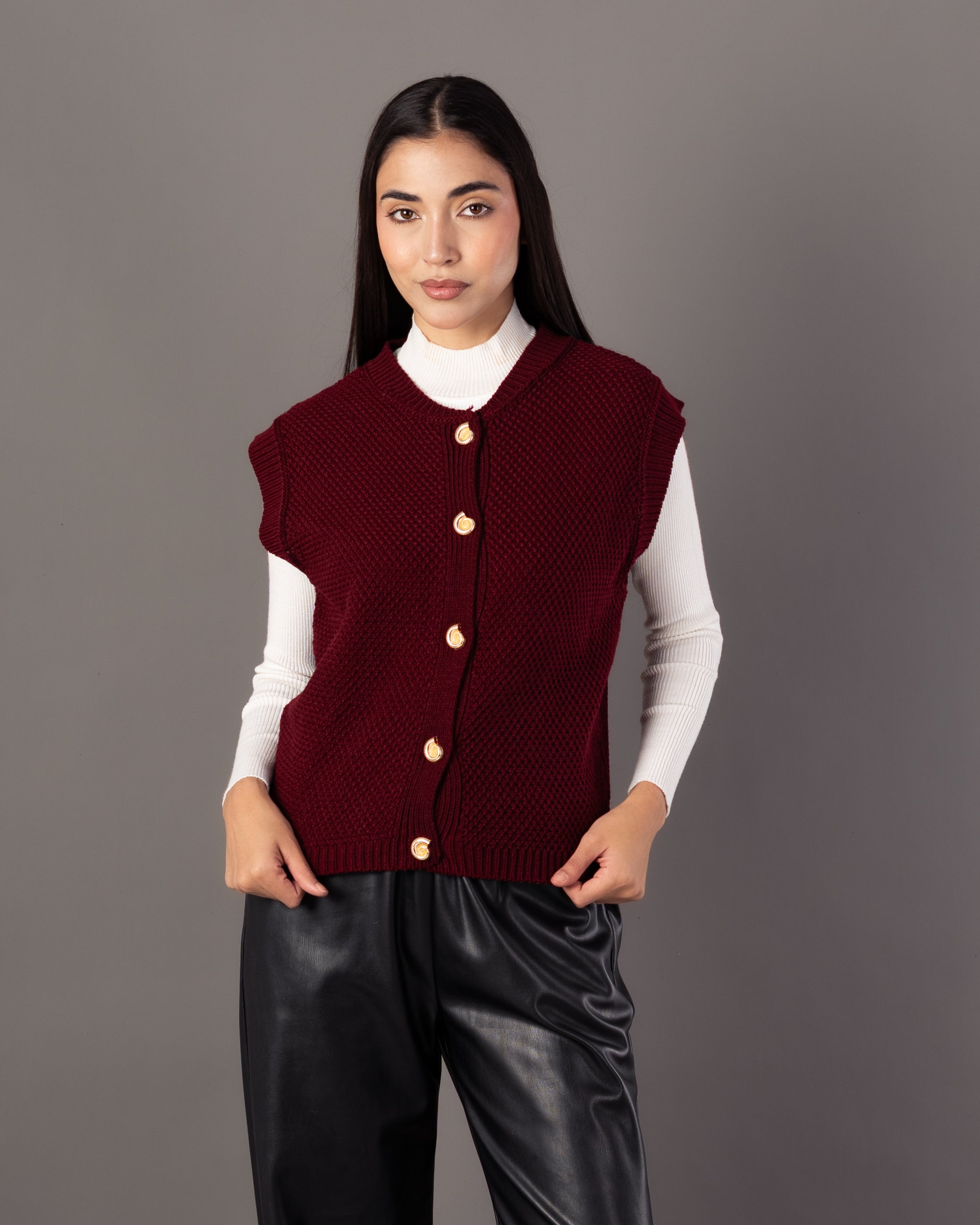 Knitwear Vest – Gold Button