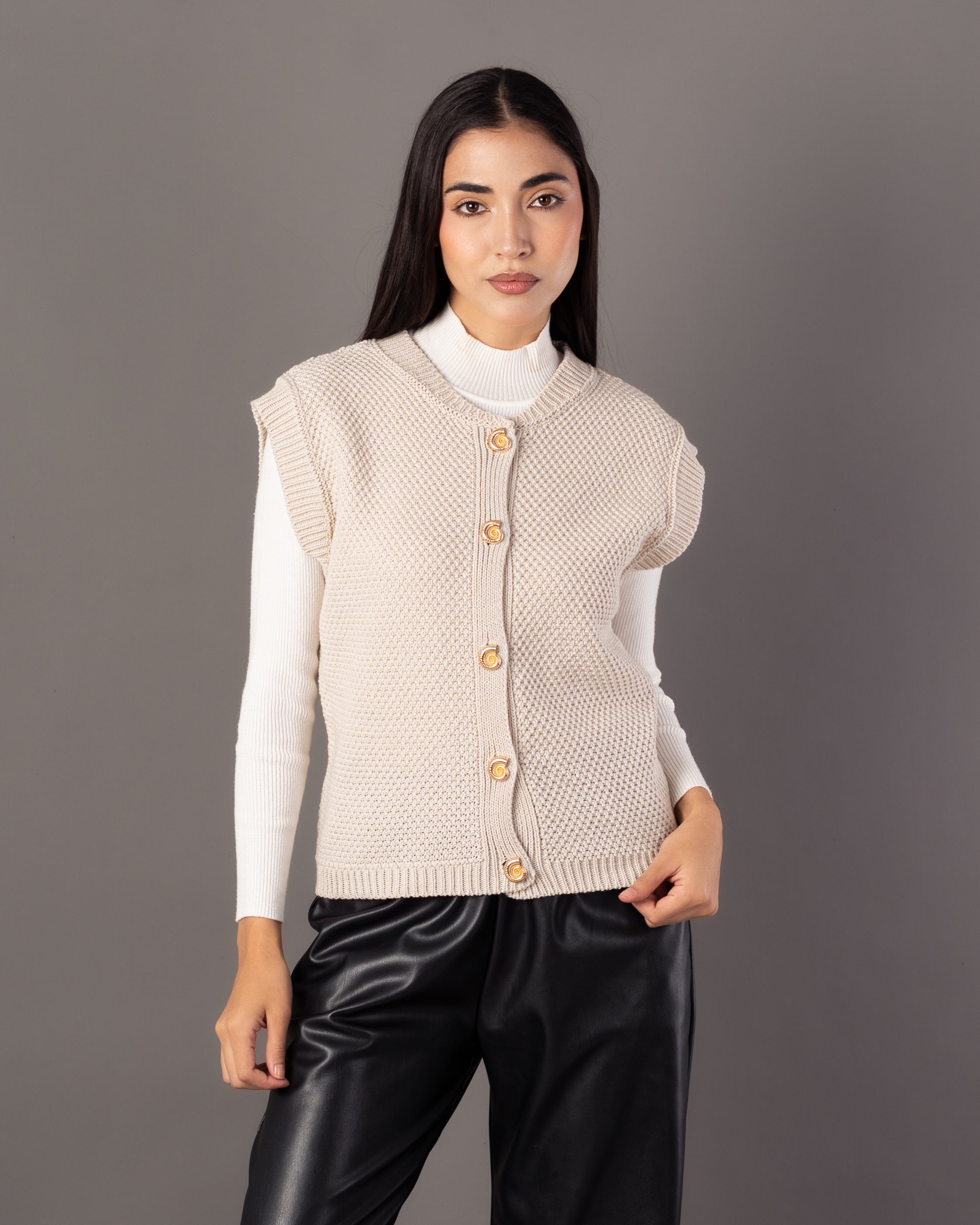Knitwear Vest – Gold Button