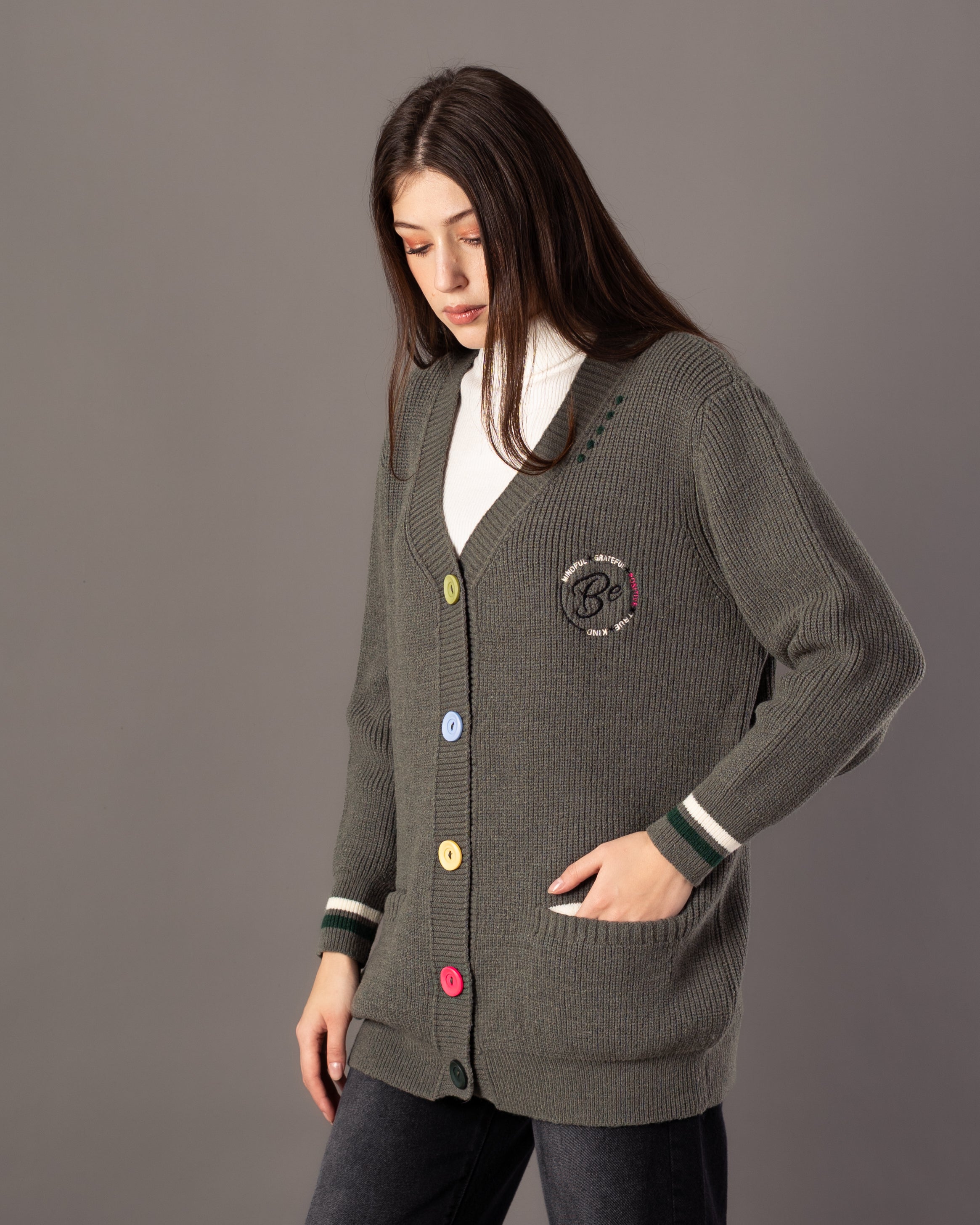Knitwear Cardigan – Colored Buttons