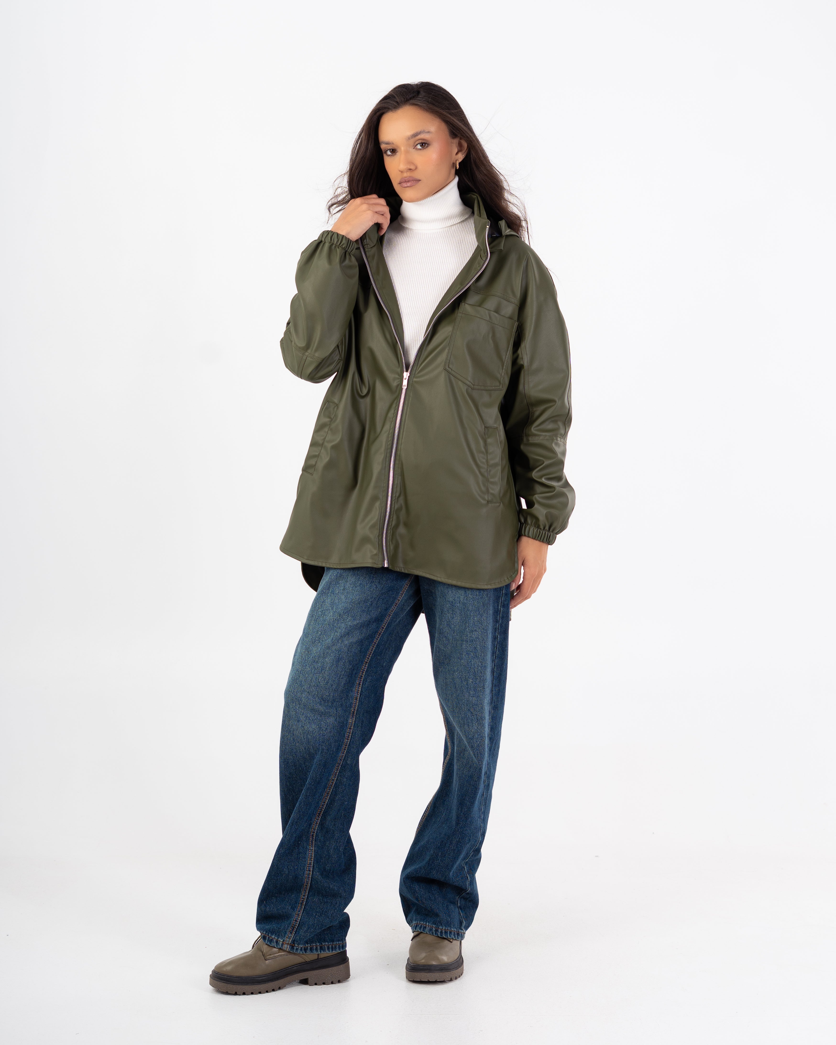 جاكيت جلدي - سادة (أكمام مرنة، جيب على الصدر)