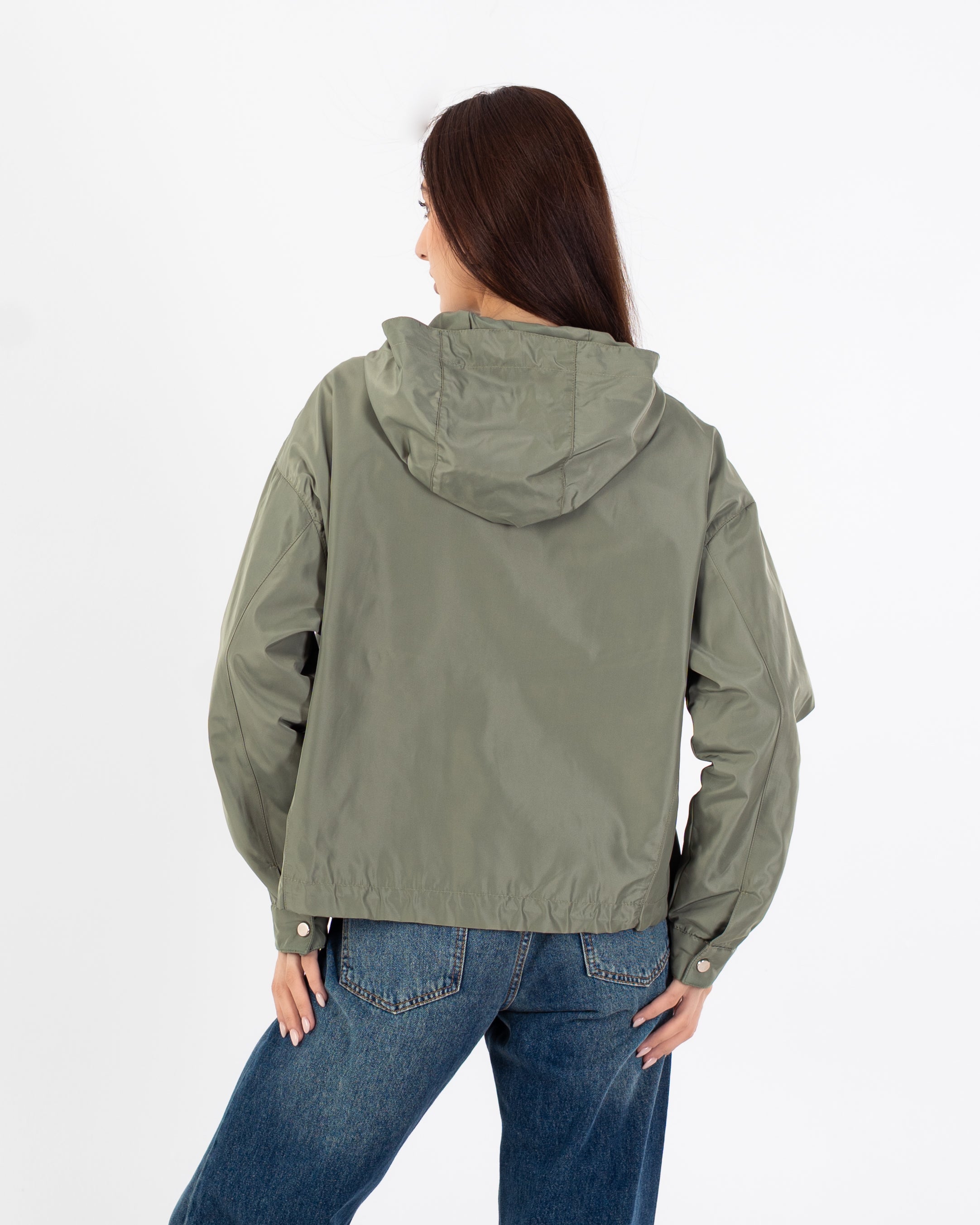 سترة مقاومة للماء – أزرار كبسولة (بغطاء رأس)