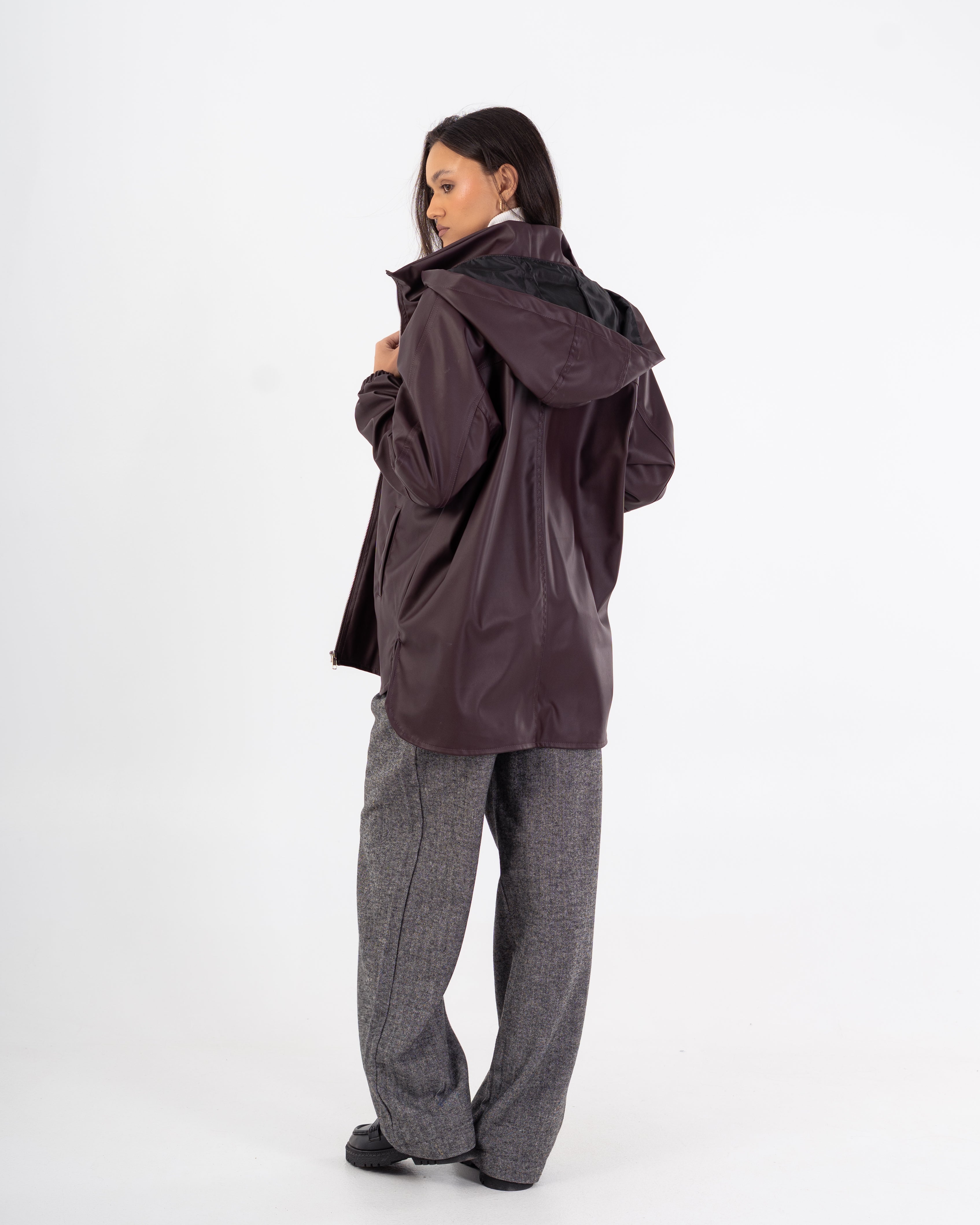 جاكيت جلدي - سادة (أكمام مرنة، جيب على الصدر)