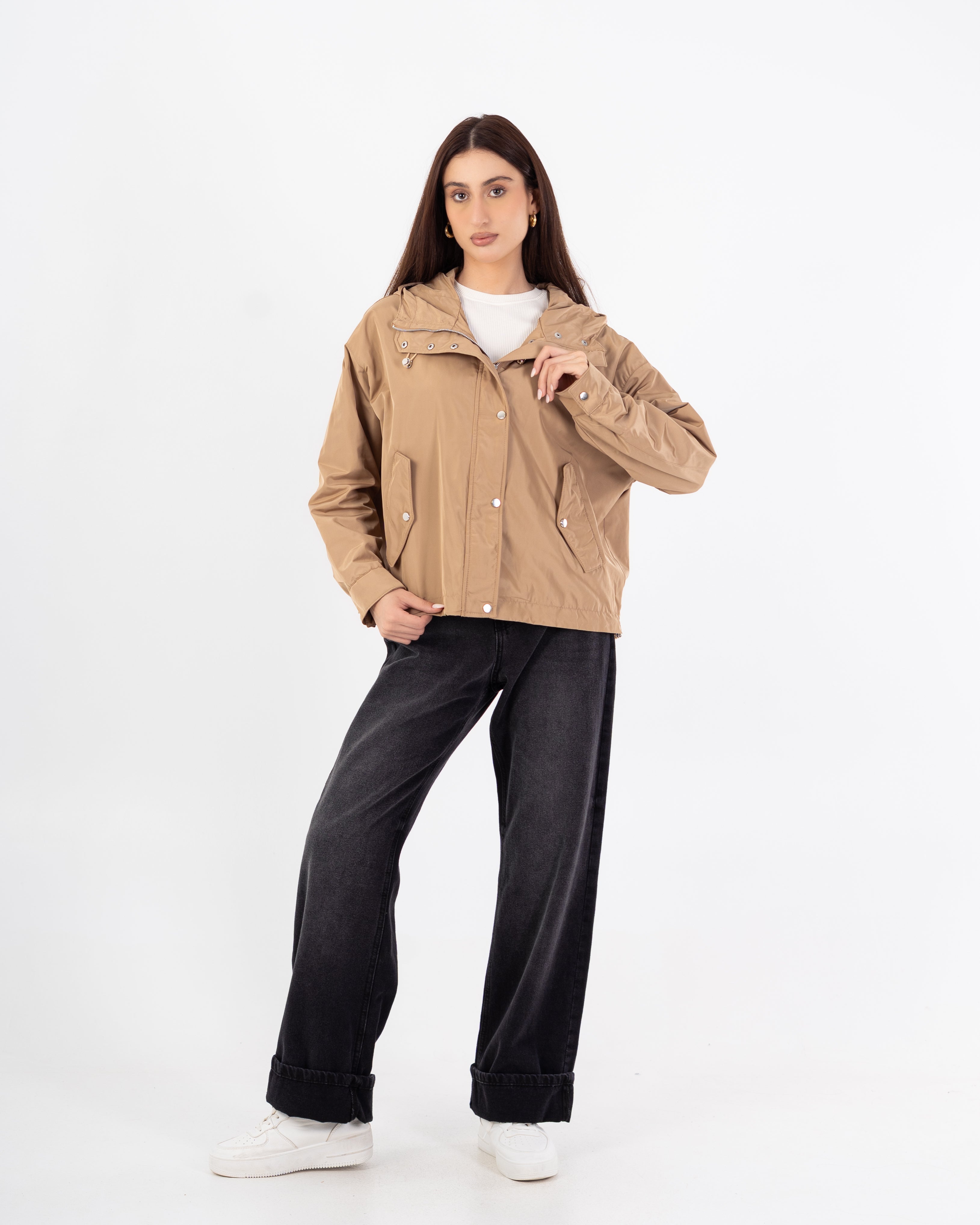 سترة مقاومة للماء – أزرار كبسولة (بغطاء رأس)