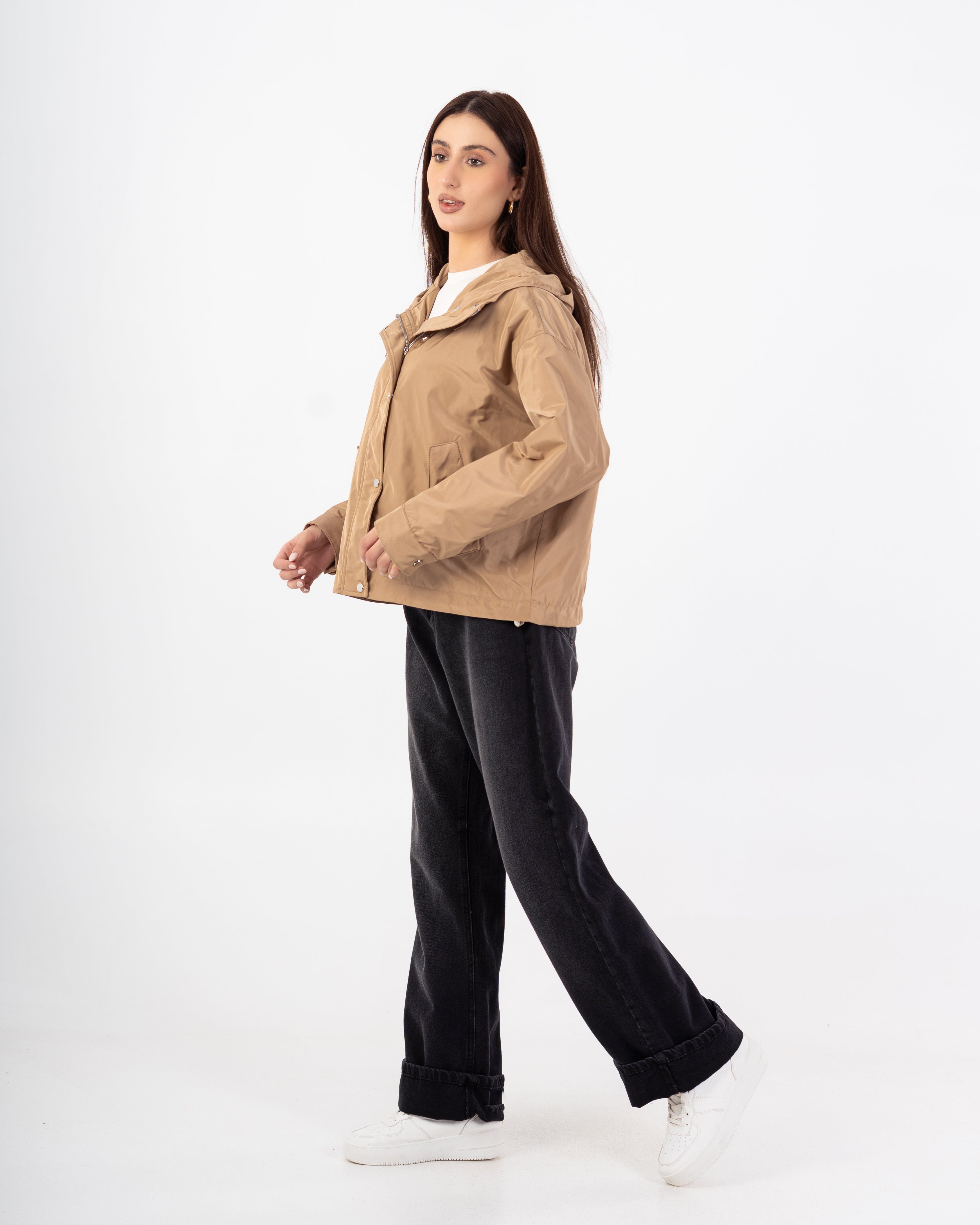 سترة مقاومة للماء – أزرار كبسولة (بغطاء رأس)