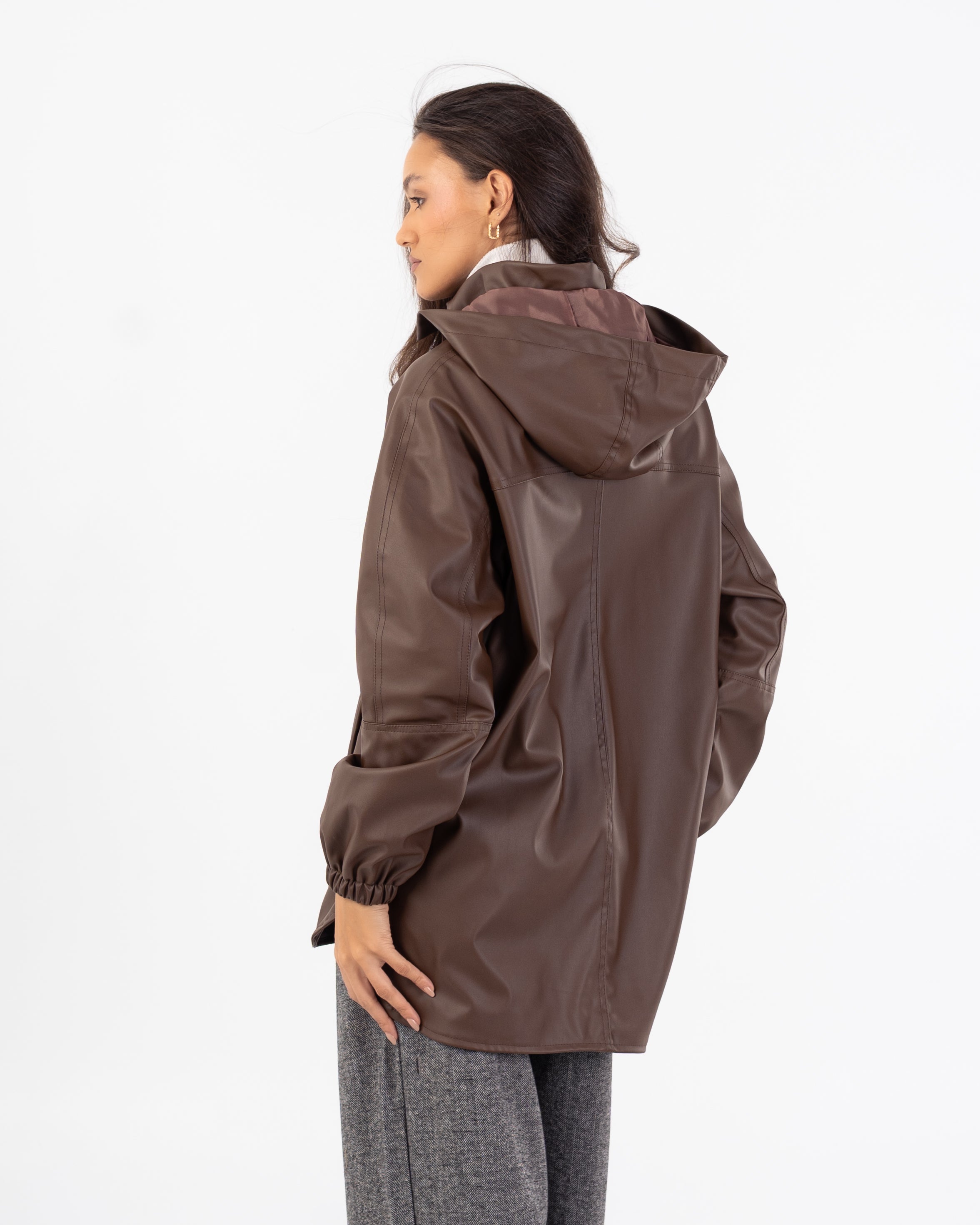 جاكيت جلدي - سادة (أكمام مرنة، جيب على الصدر)