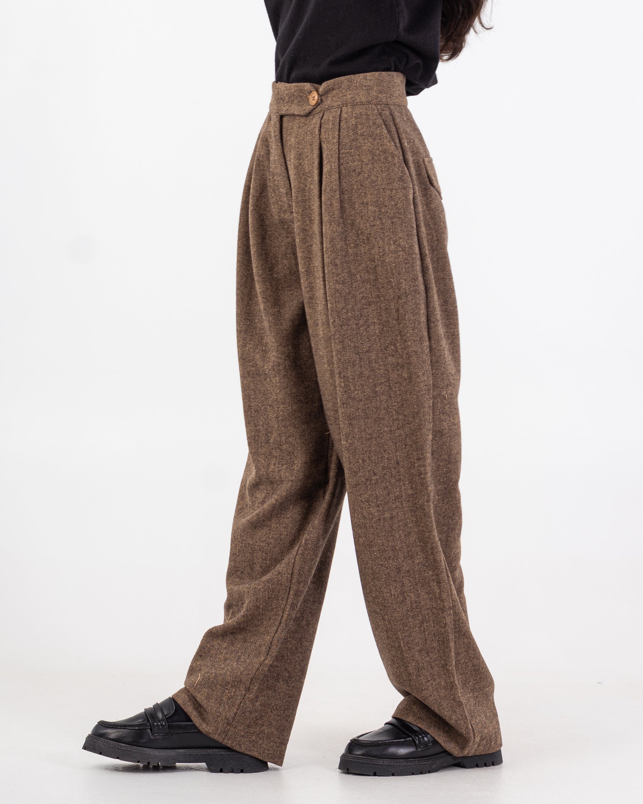 بنطلون كلاسيكي – سادة (ساق مستقيمة)