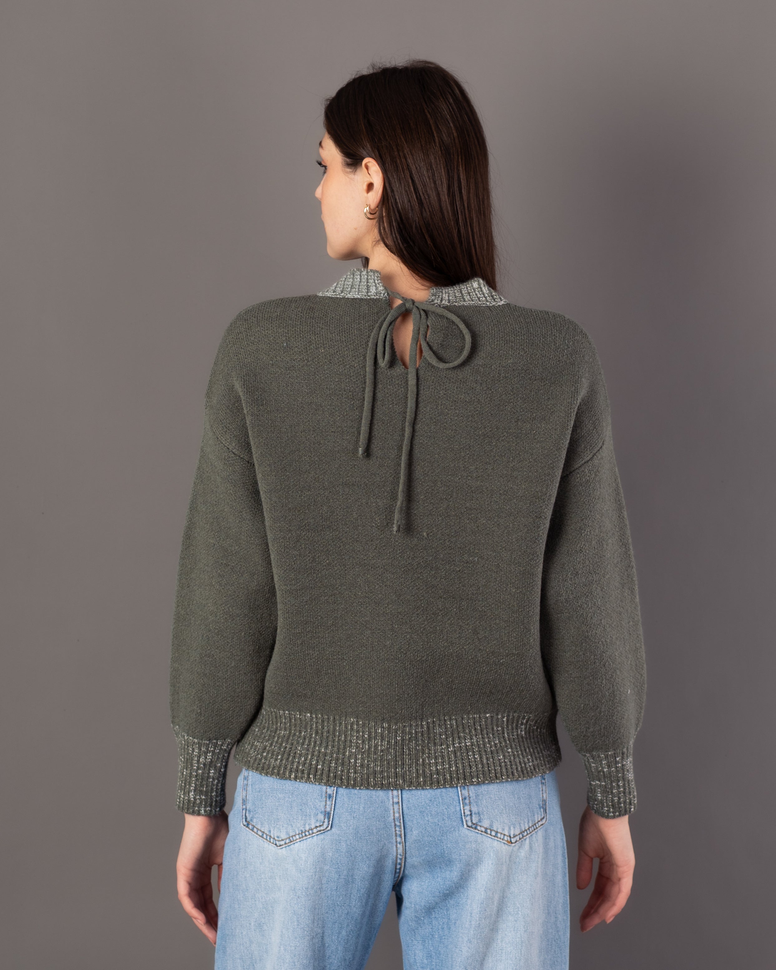 Knitwear Pullover – Colored Neck (Elastic Cuffs & Hem)