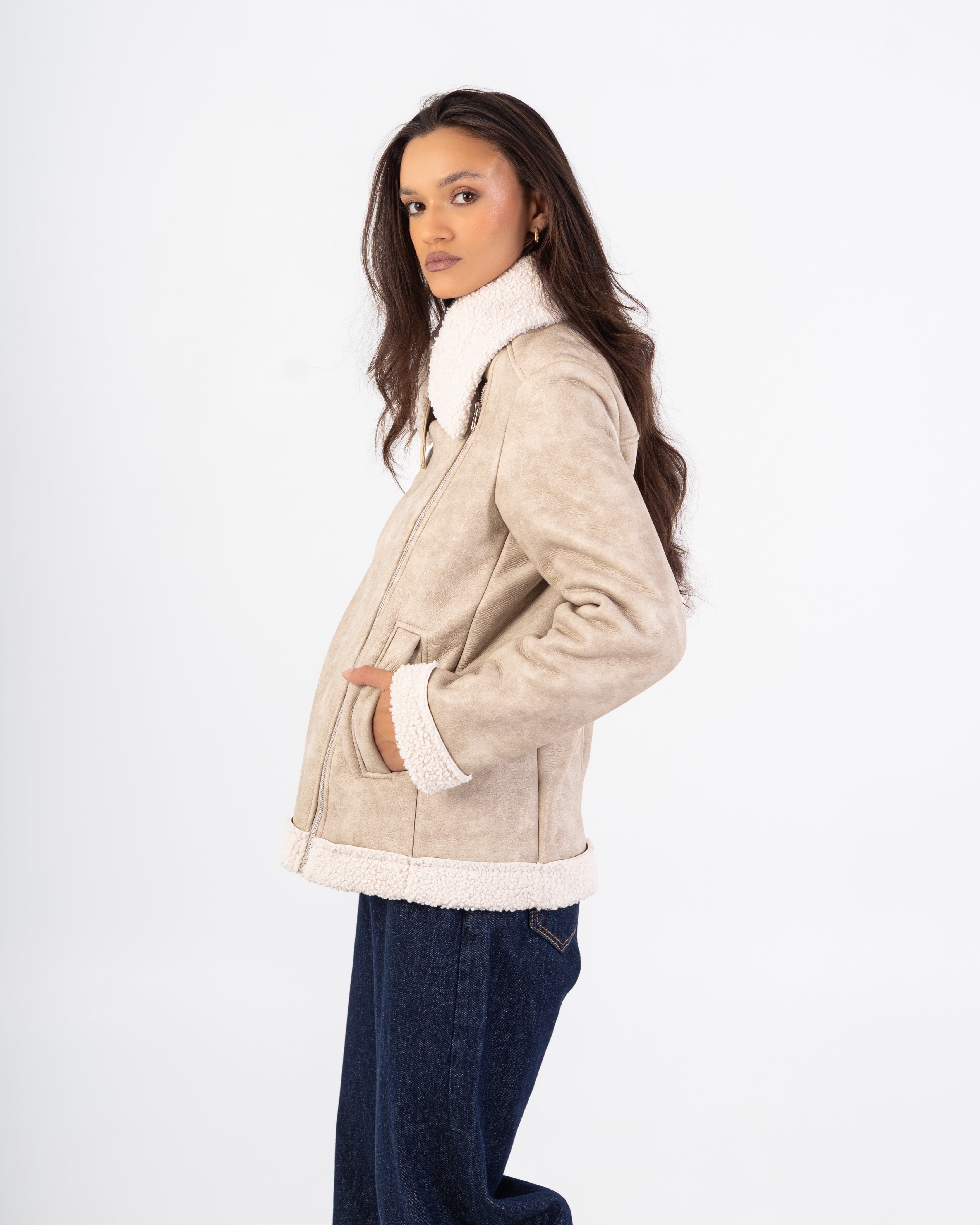 جاكيت جلدي – مبطن (فرو)