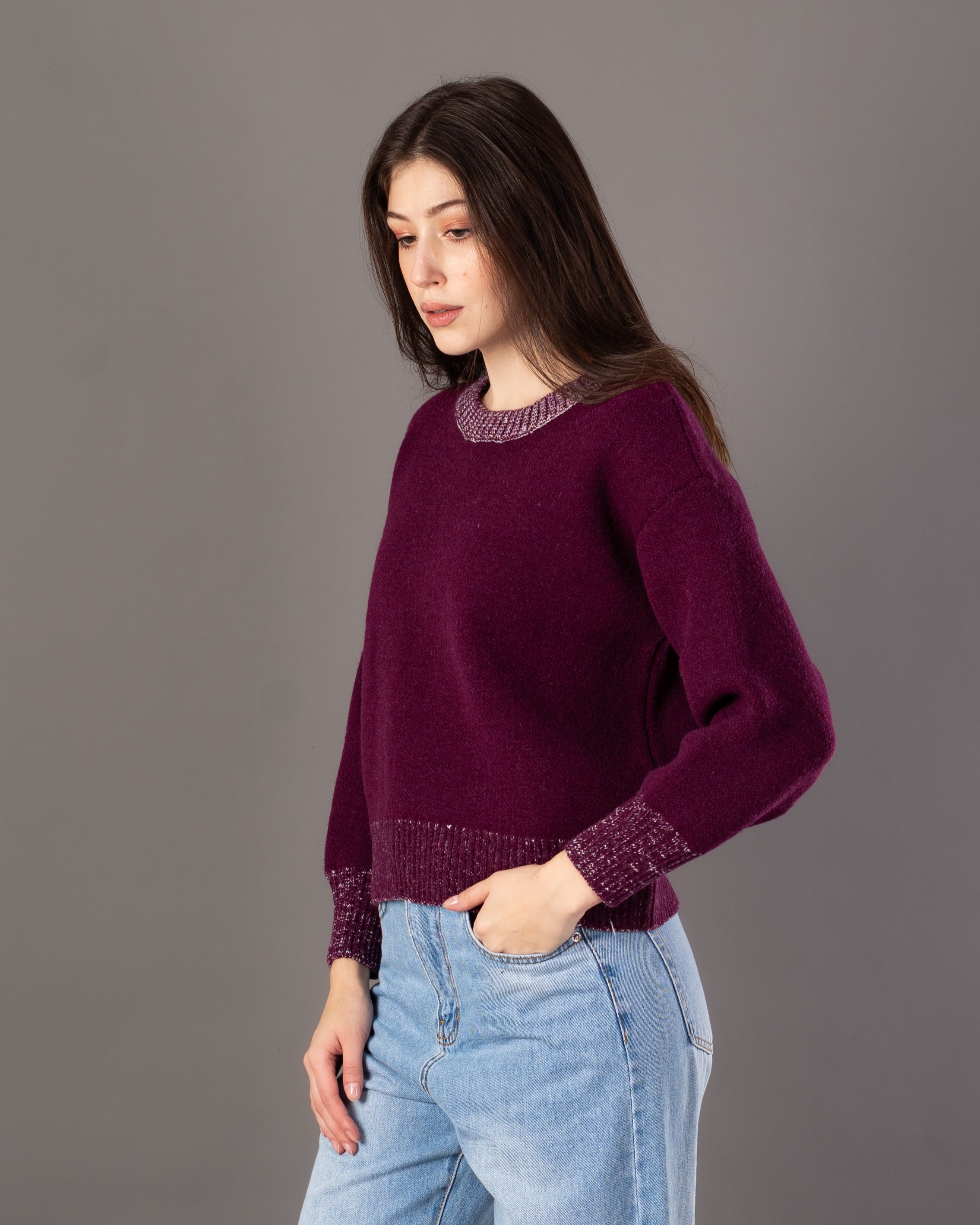 Knitwear Pullover – Colored Neck (Elastic Cuffs & Hem)