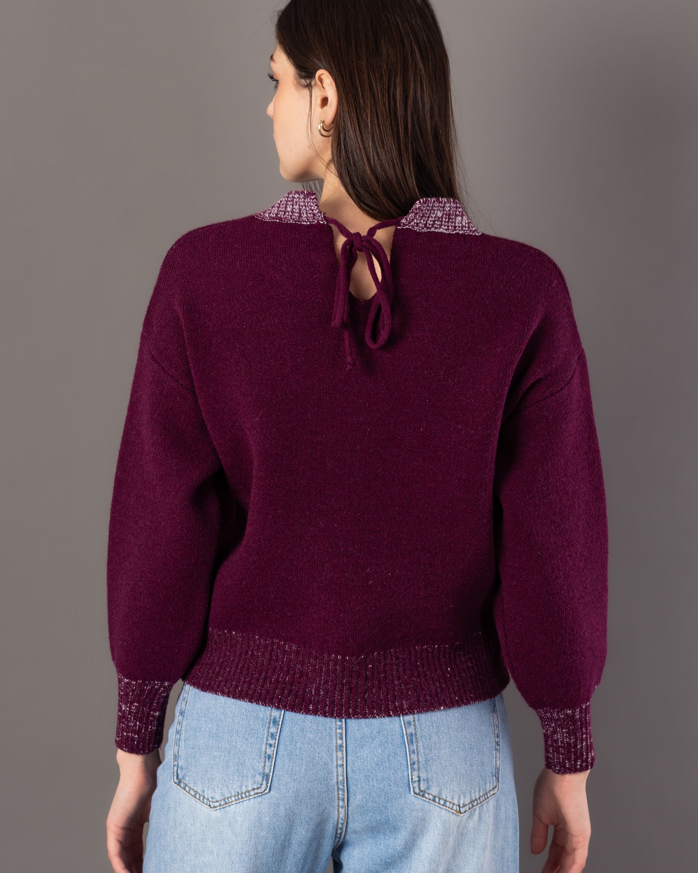 Knitwear Pullover – Colored Neck (Elastic Cuffs & Hem)
