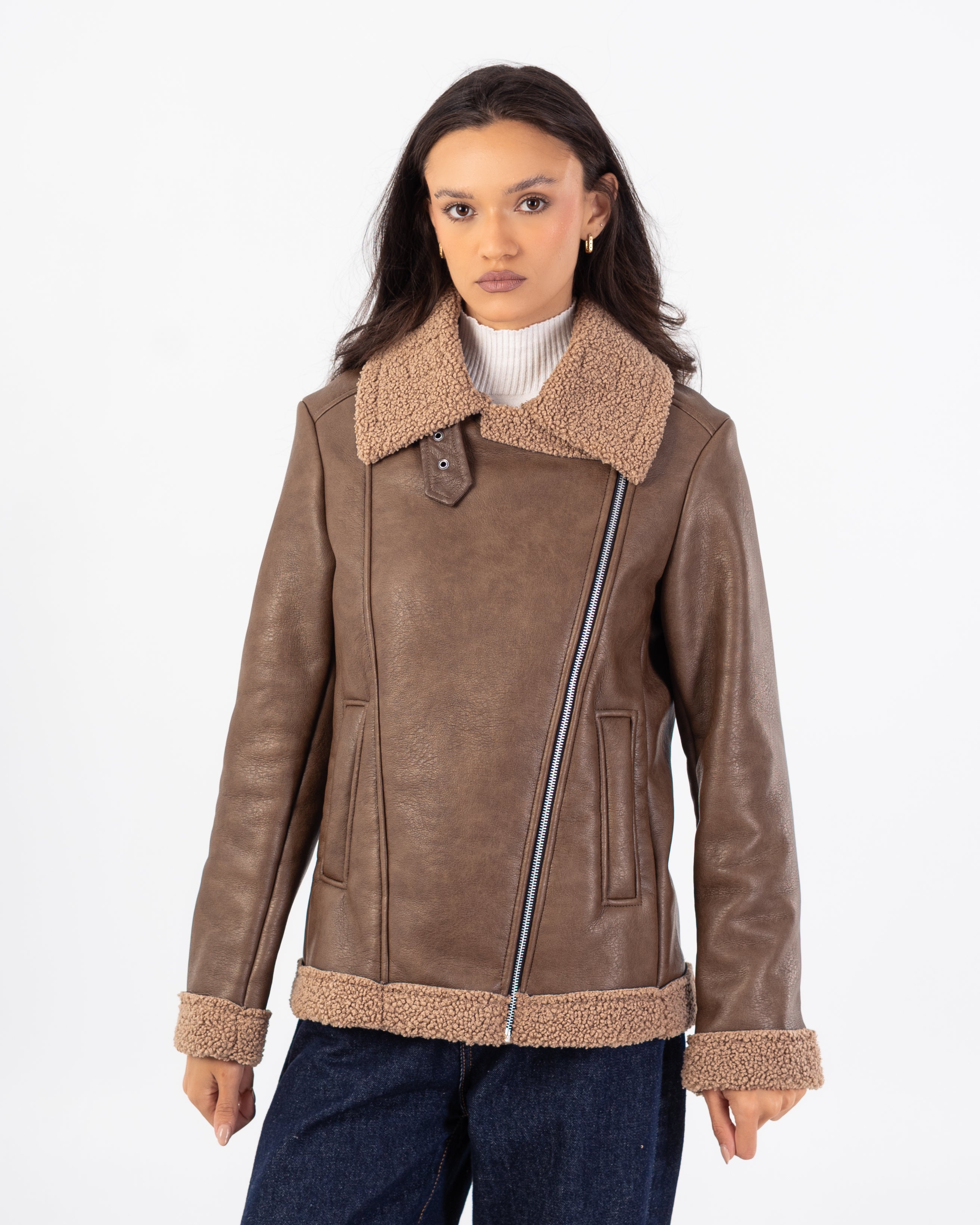 جاكيت جلدي – مبطن (فرو)
