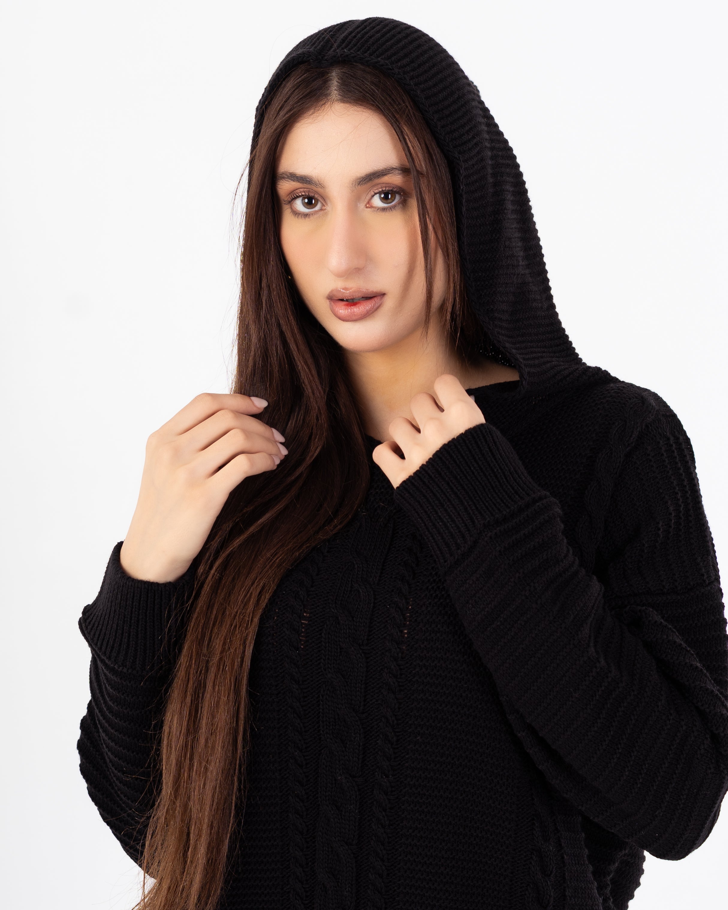 Knitwear Pullover – Hooded (Braided Chest, Plain)