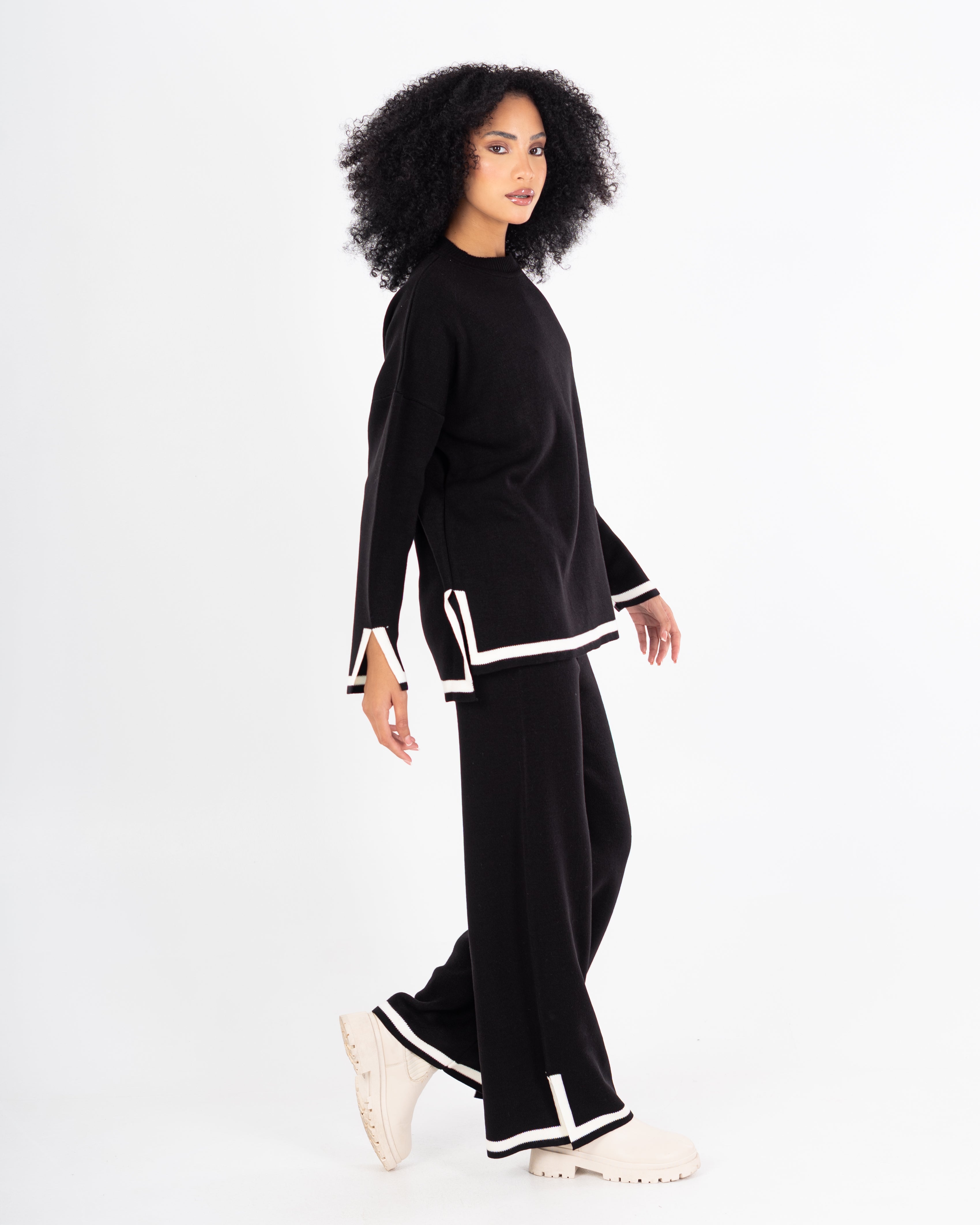 Knitwear Suit – Color (Stripe On Sleeves - Hem)