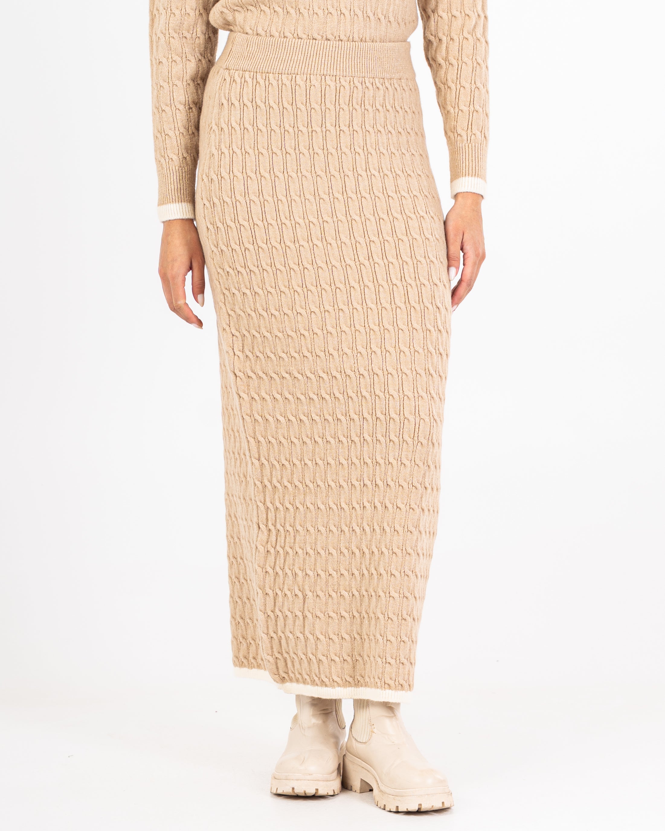 Knitwear Suit – Plain (Two Pieces)