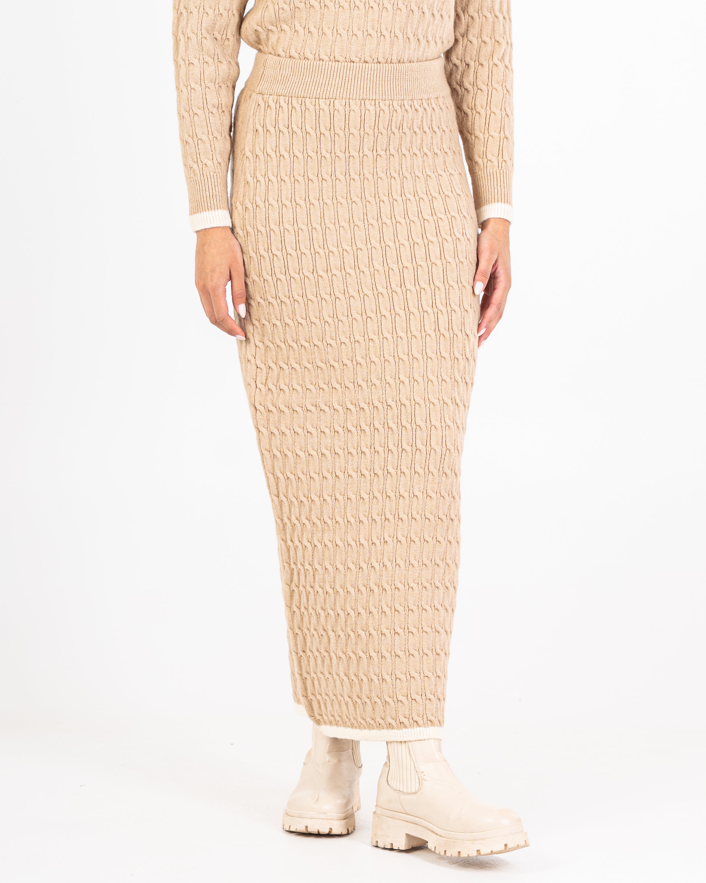 Knitwear Suit – Plain (Two Pieces)