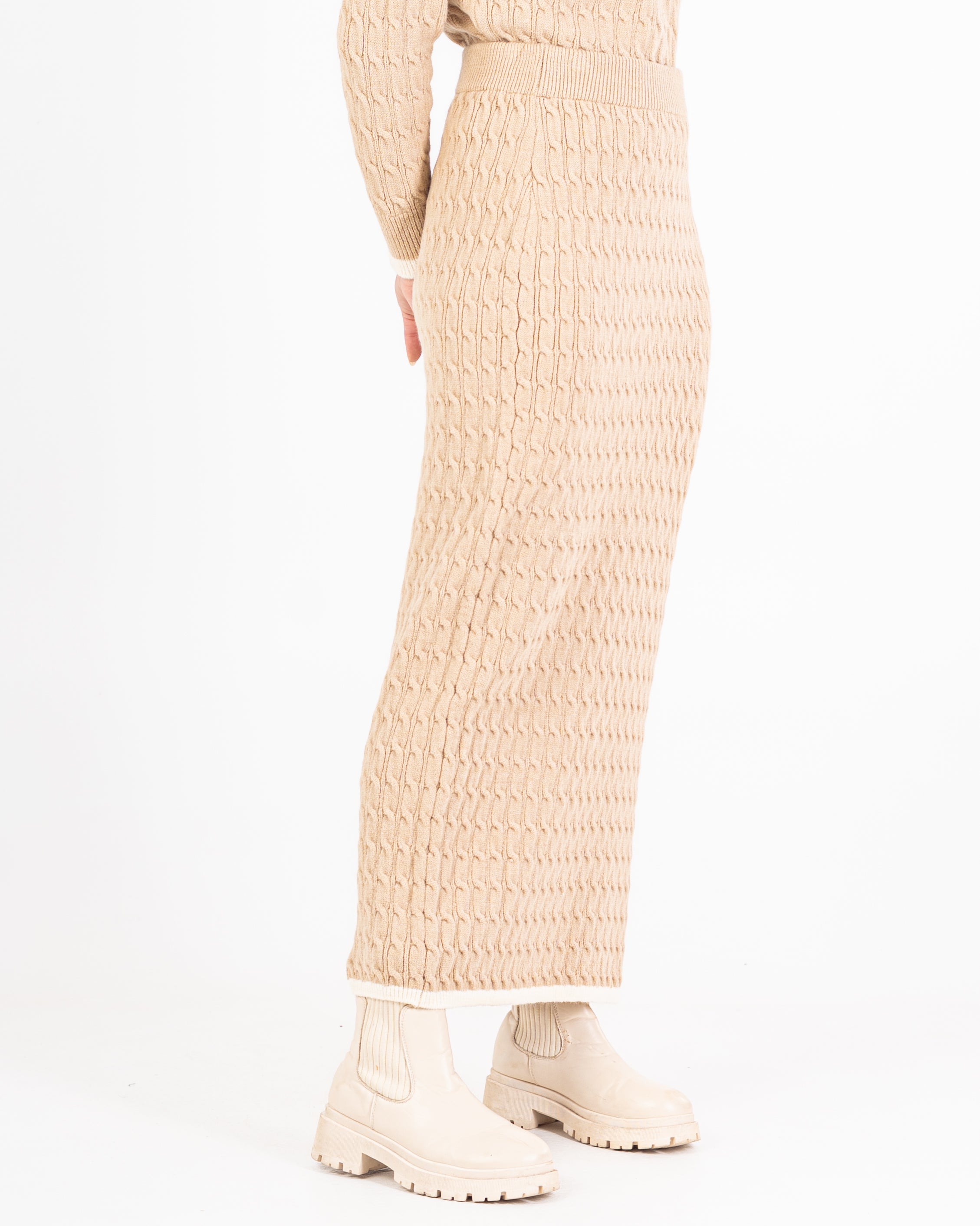 Knitwear Suit – Plain (Two Pieces)