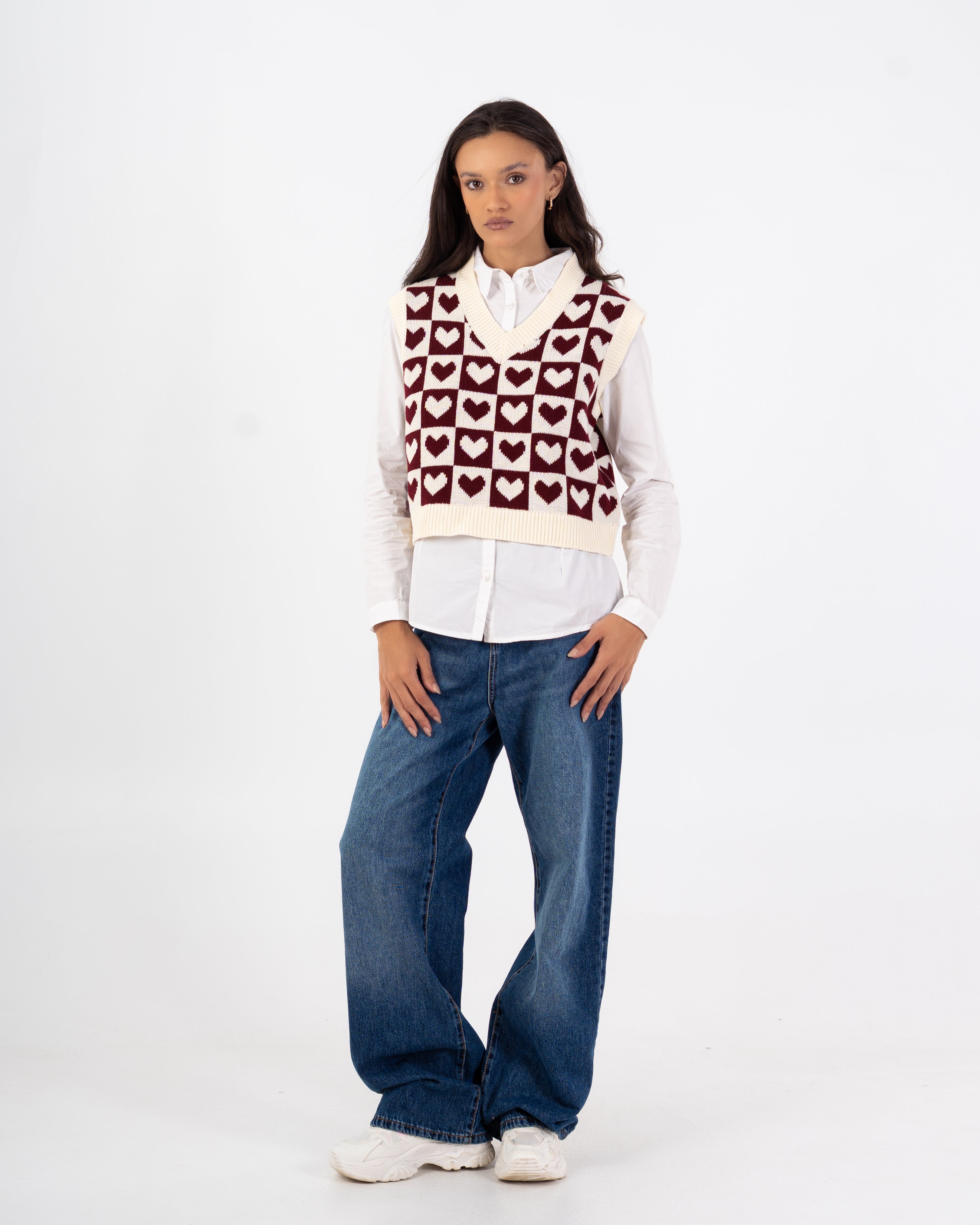 سترة محبوكة – تطريز على شكل قلب