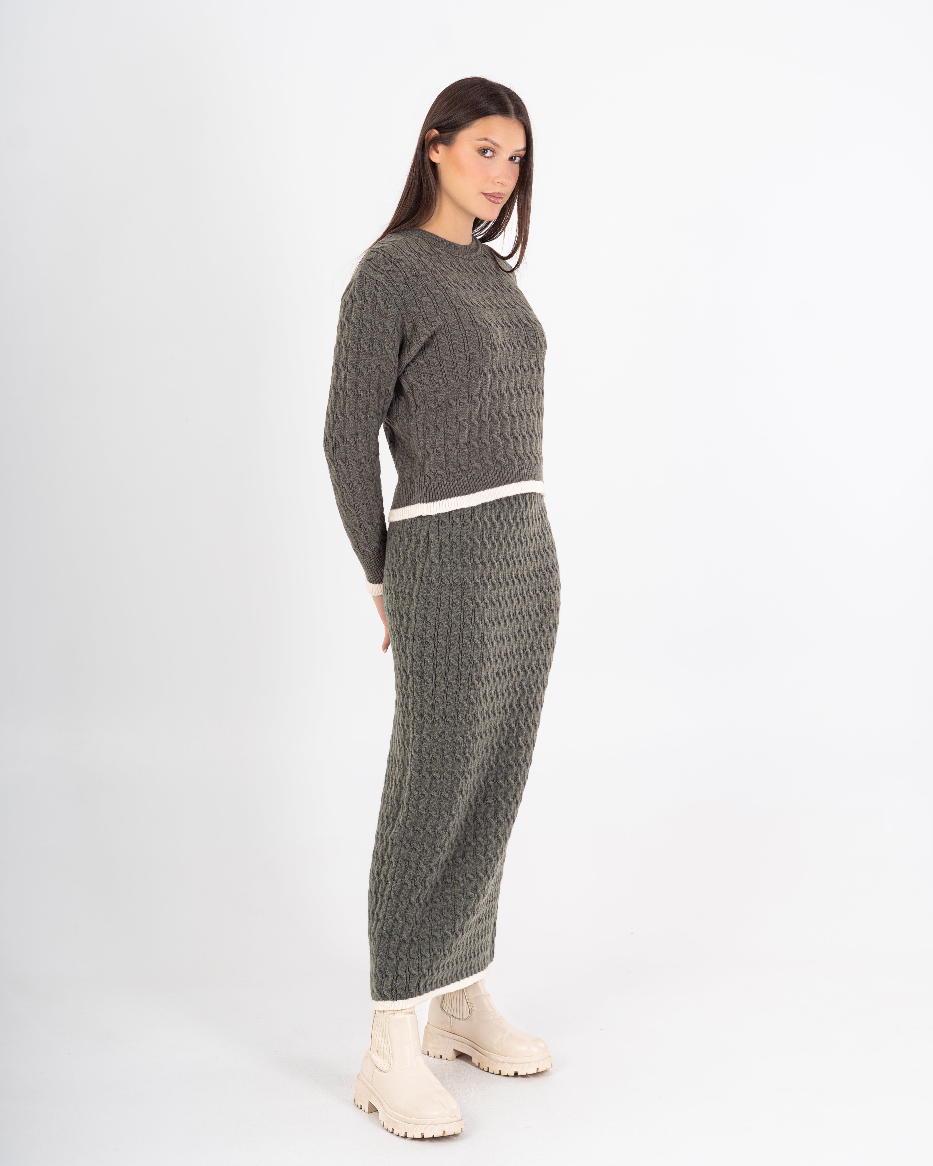 Knitwear Suit – Plain (Two Pieces)