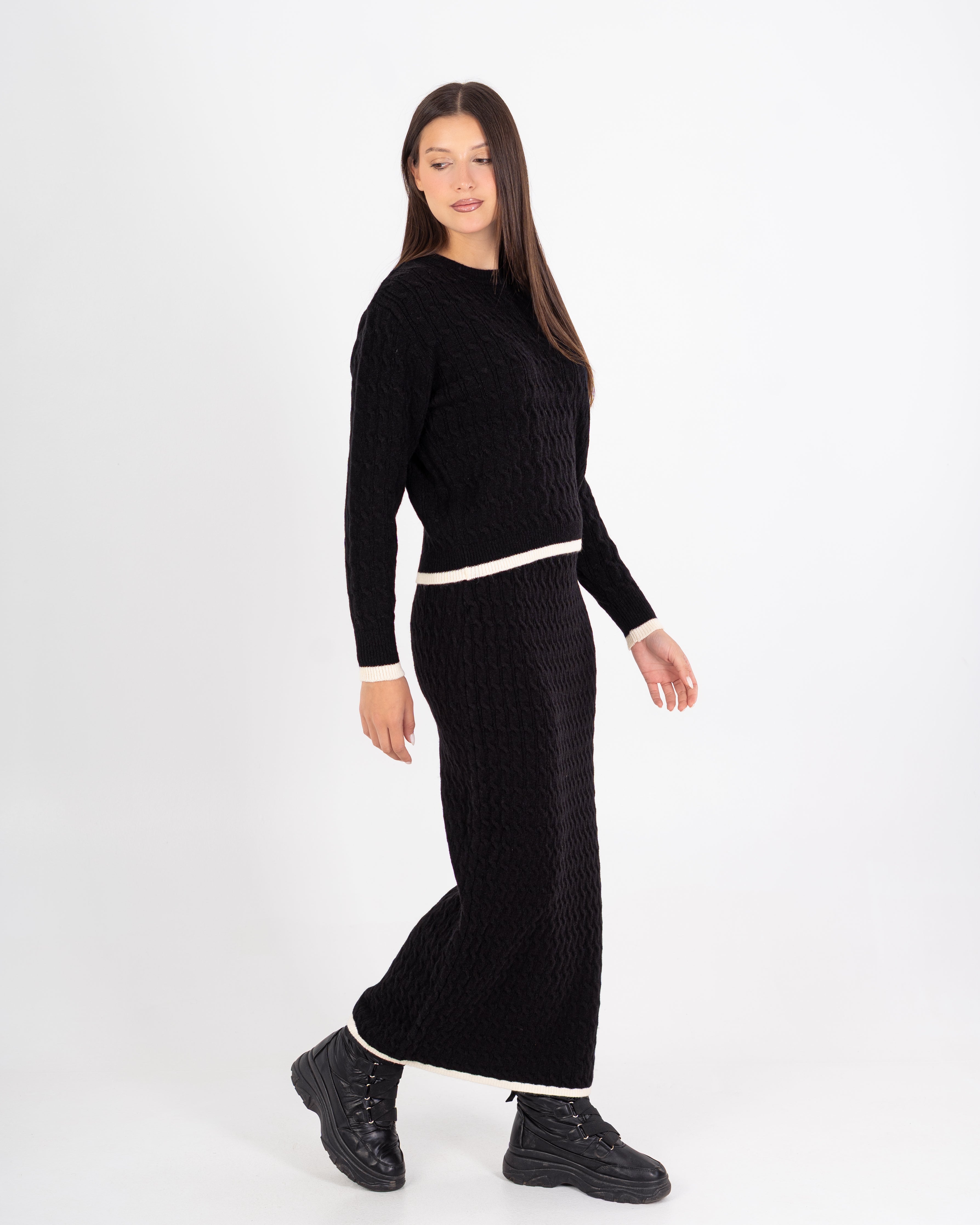 Knitwear Suit – Plain (Two Pieces)