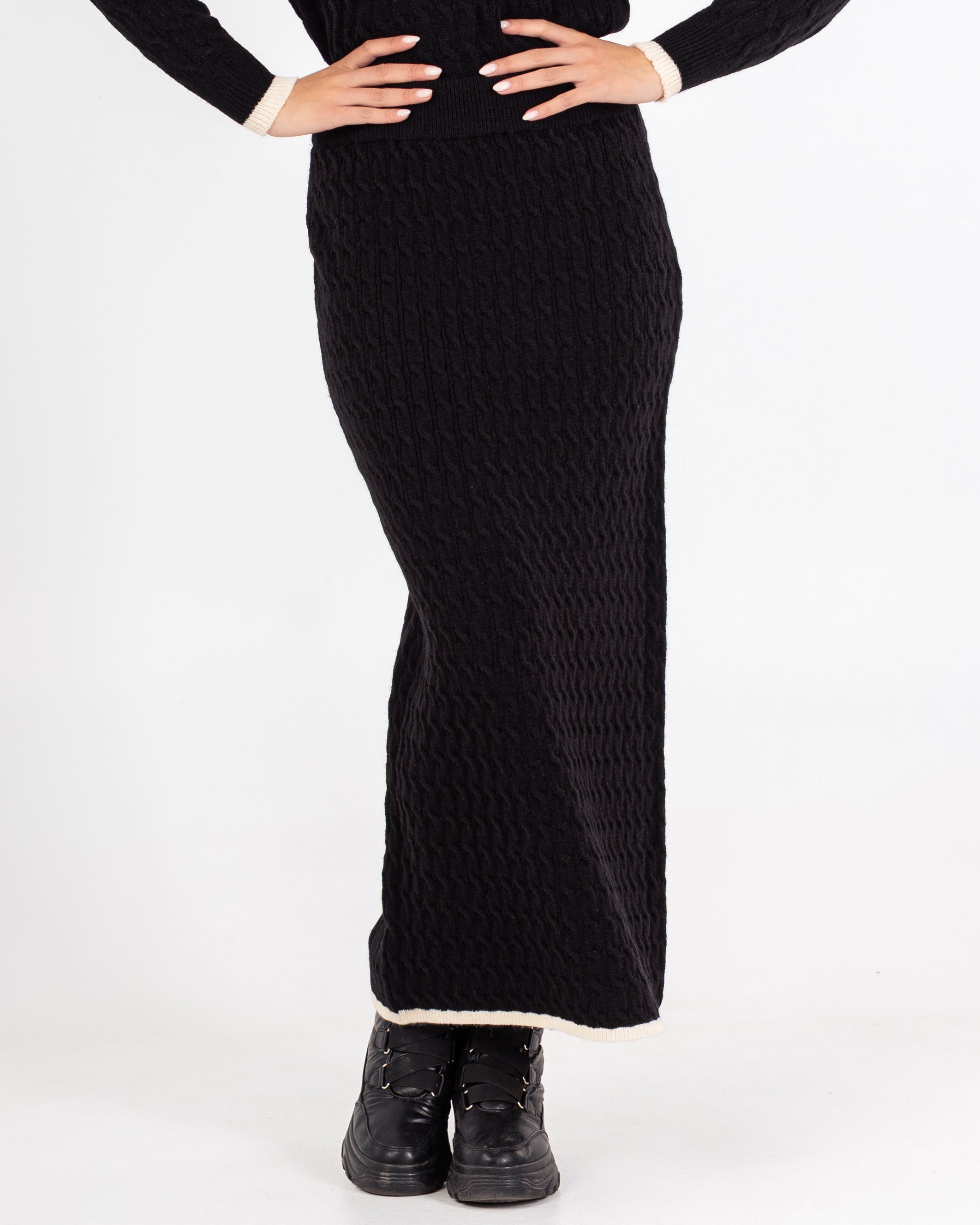 Knitwear Suit – Plain (Two Pieces)