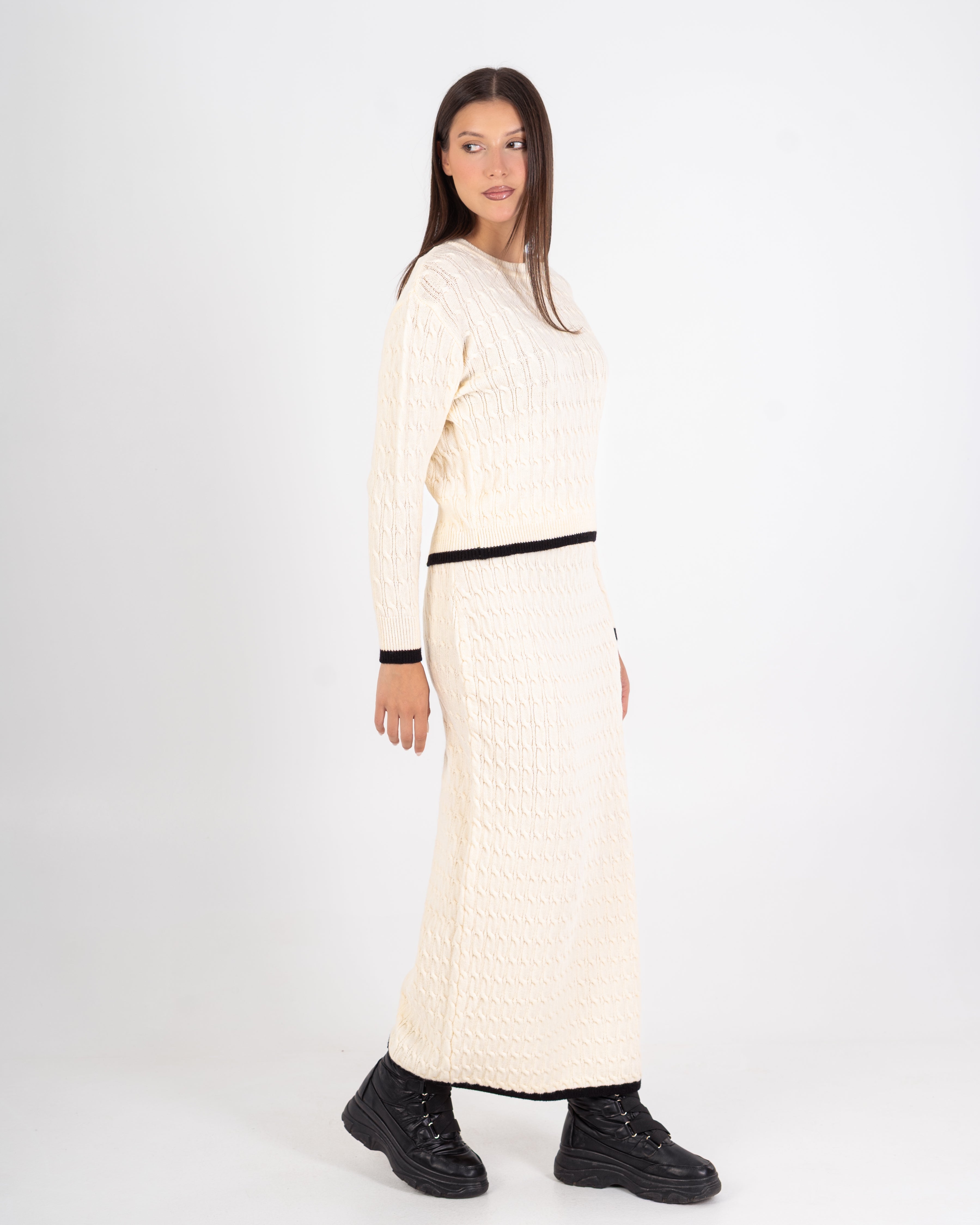 Knitwear Suit – Plain (Two Pieces)