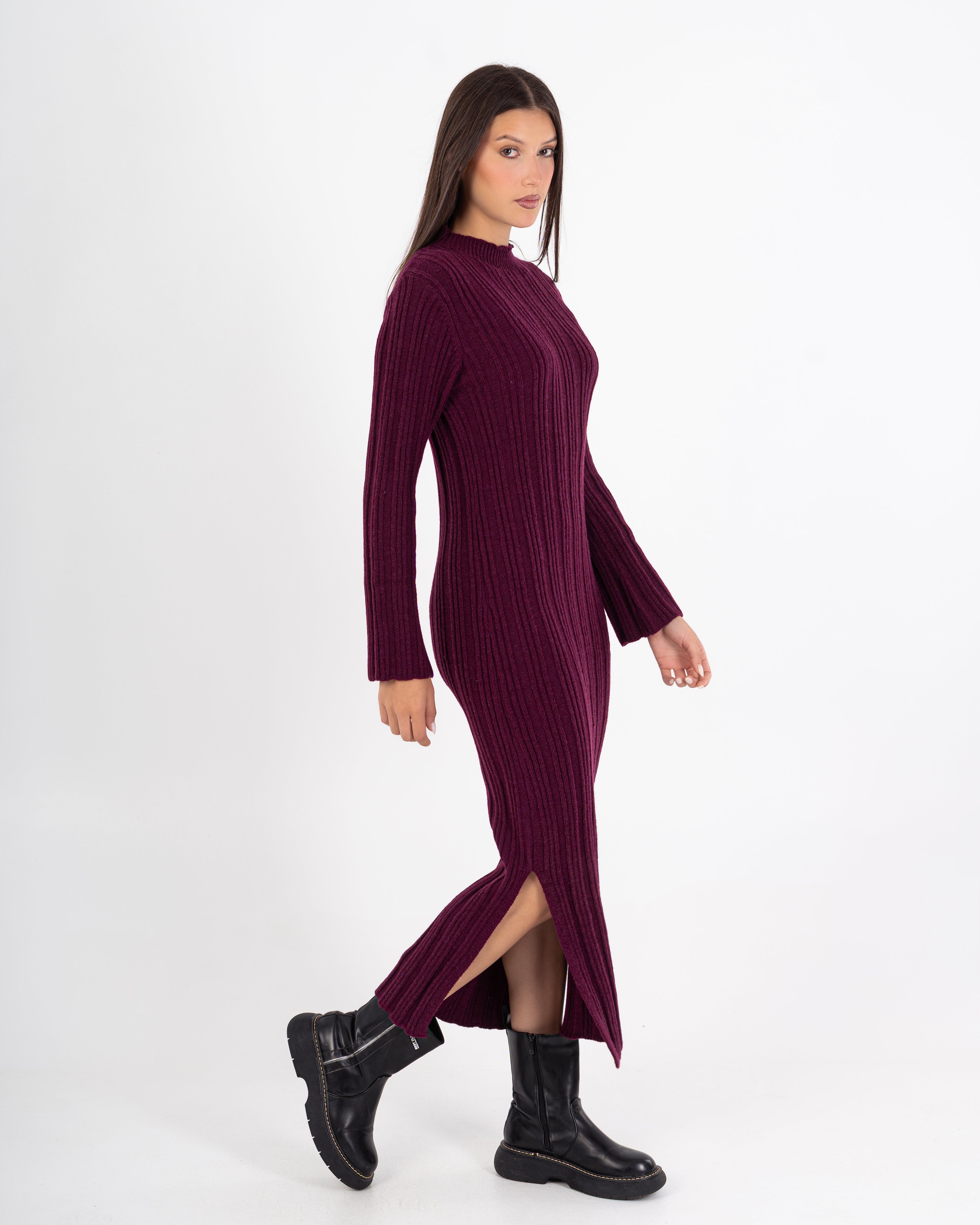 فستان محبوك - بفتحة جانبية (رقبة مضلعة)