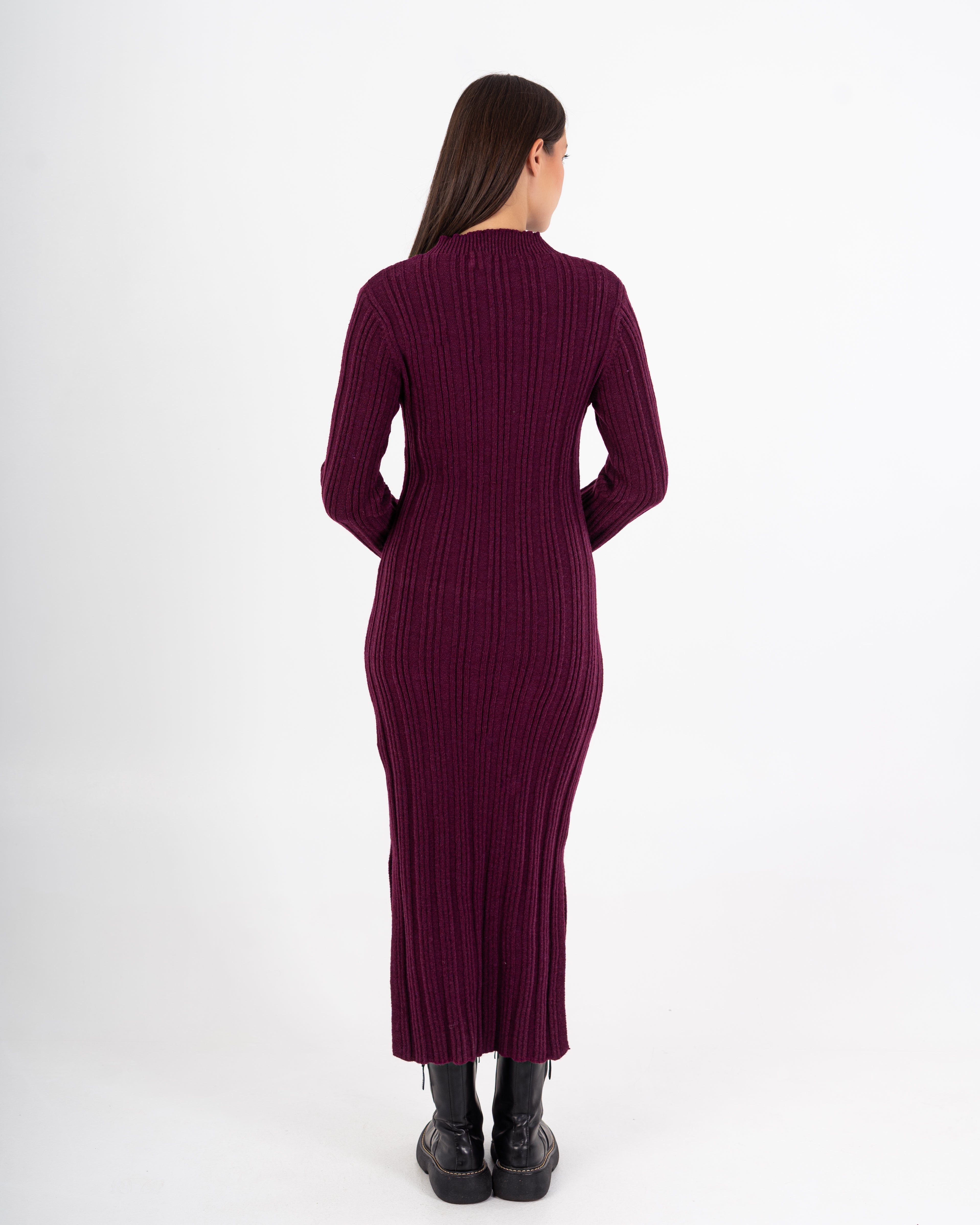 فستان محبوك - بفتحة جانبية (رقبة مضلعة)