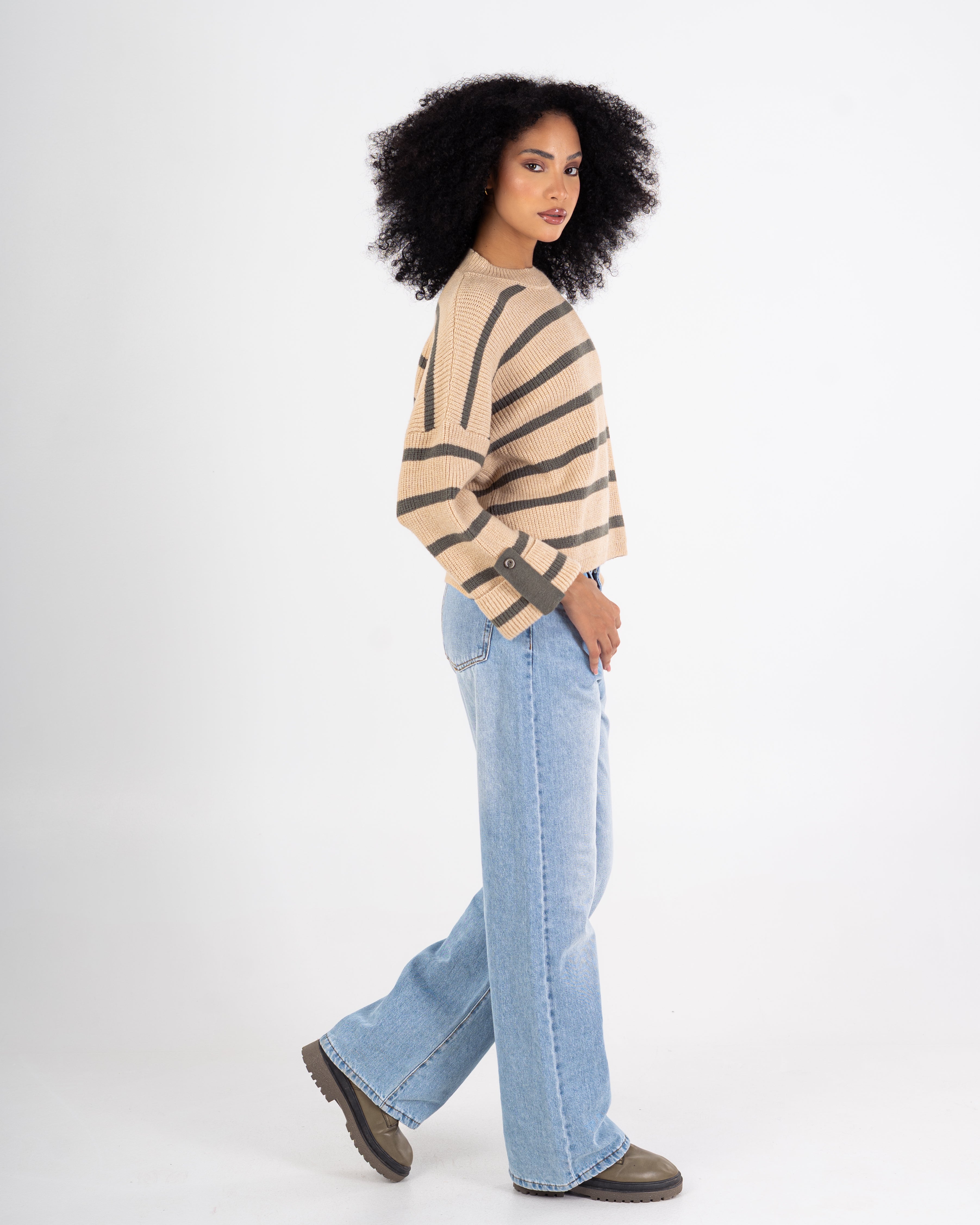 Knitwear Pullover – Striped (Buttoned Sleeves)