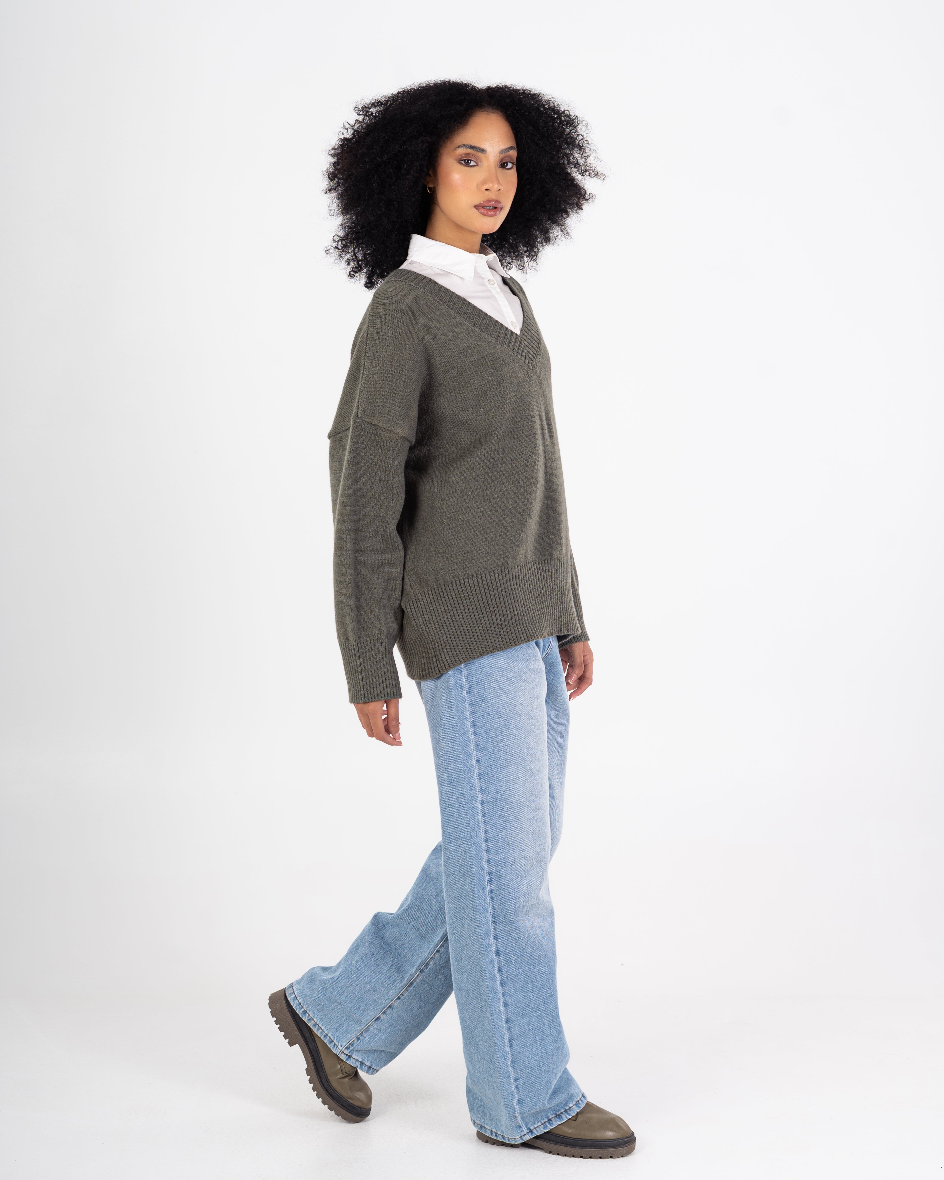 Knitwear Pullover – Plain (V-Neck)